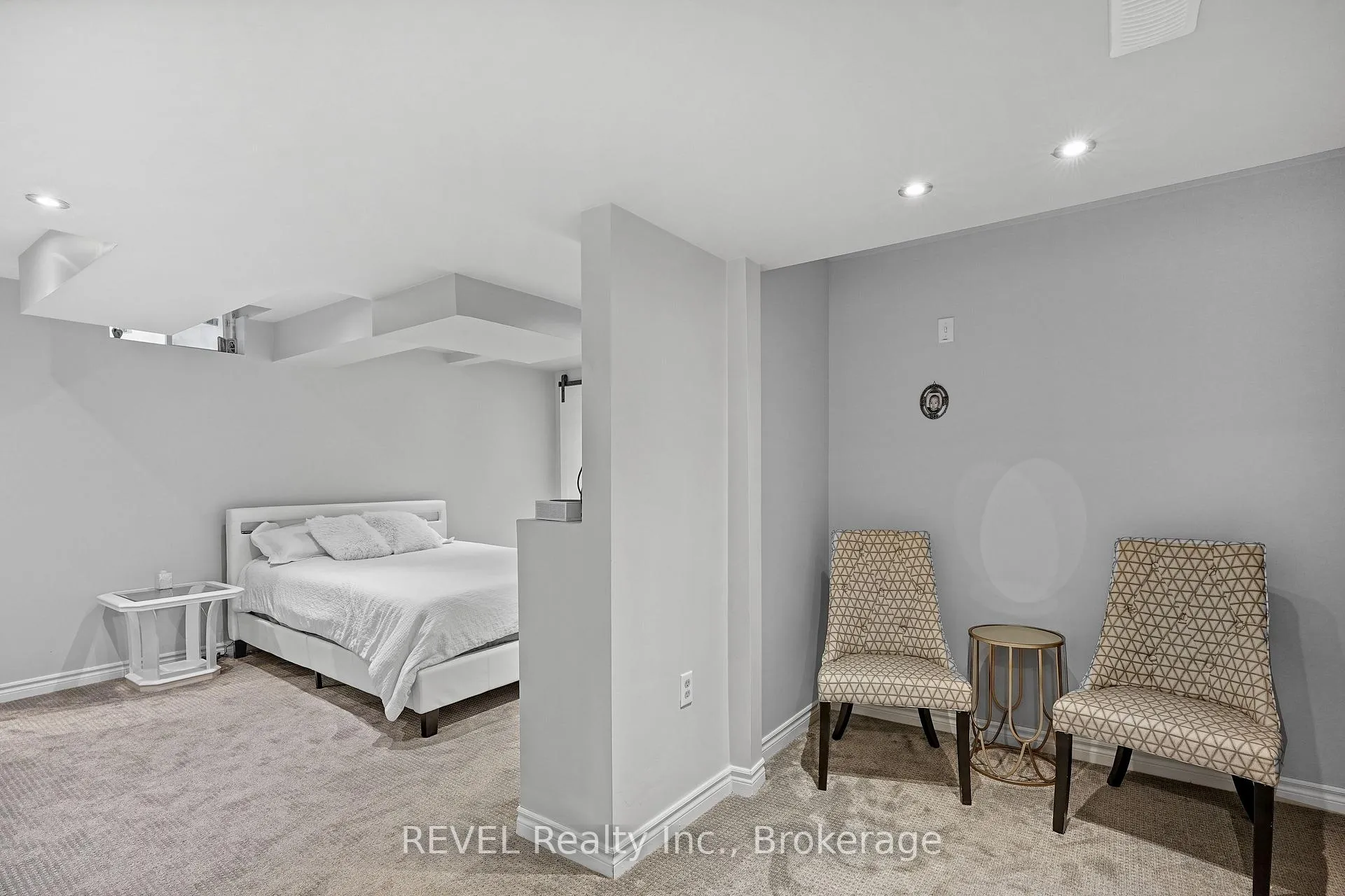 Photo 33 of 44 Sidare Court, Grimsby, Grimsby Beach — HOMEH