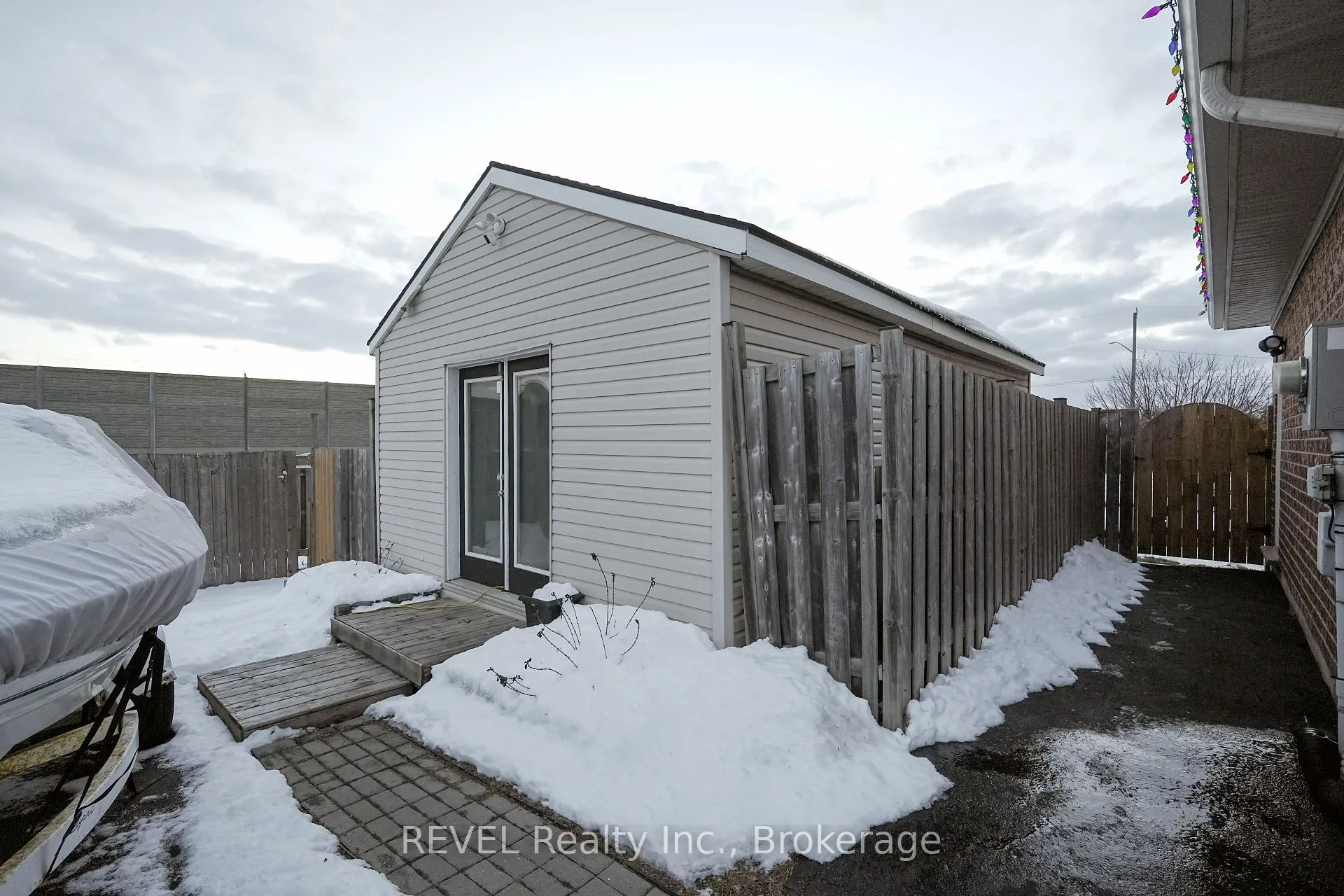 Photo 40 of 44 Sidare Court, Grimsby, Grimsby Beach — HOMEH