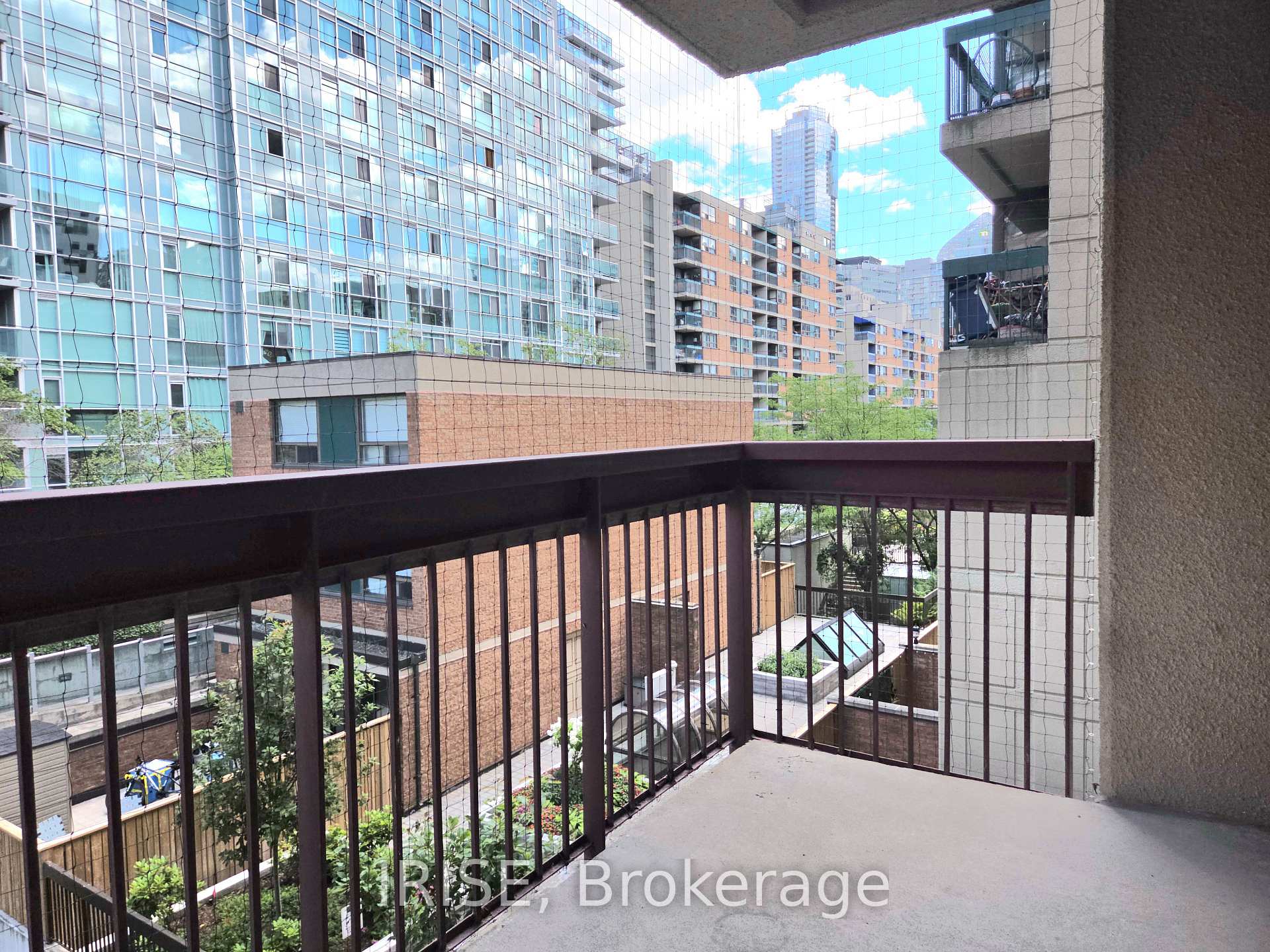 Photo 8 of Unit 426, 89 McCaul Street, Toronto, Kensington-Chinatown — HOMEH