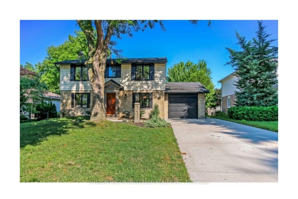 Photo 2 of 54 Lloyd Manor Crescent, London, North M — HOMEH