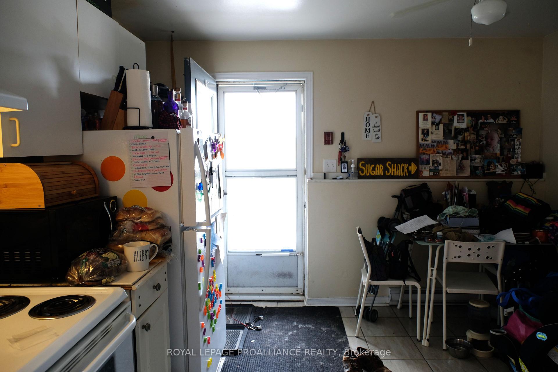 Photo 8 of 60 Wallbridge Crescent, Belleville, Belleville Ward — HOMEH