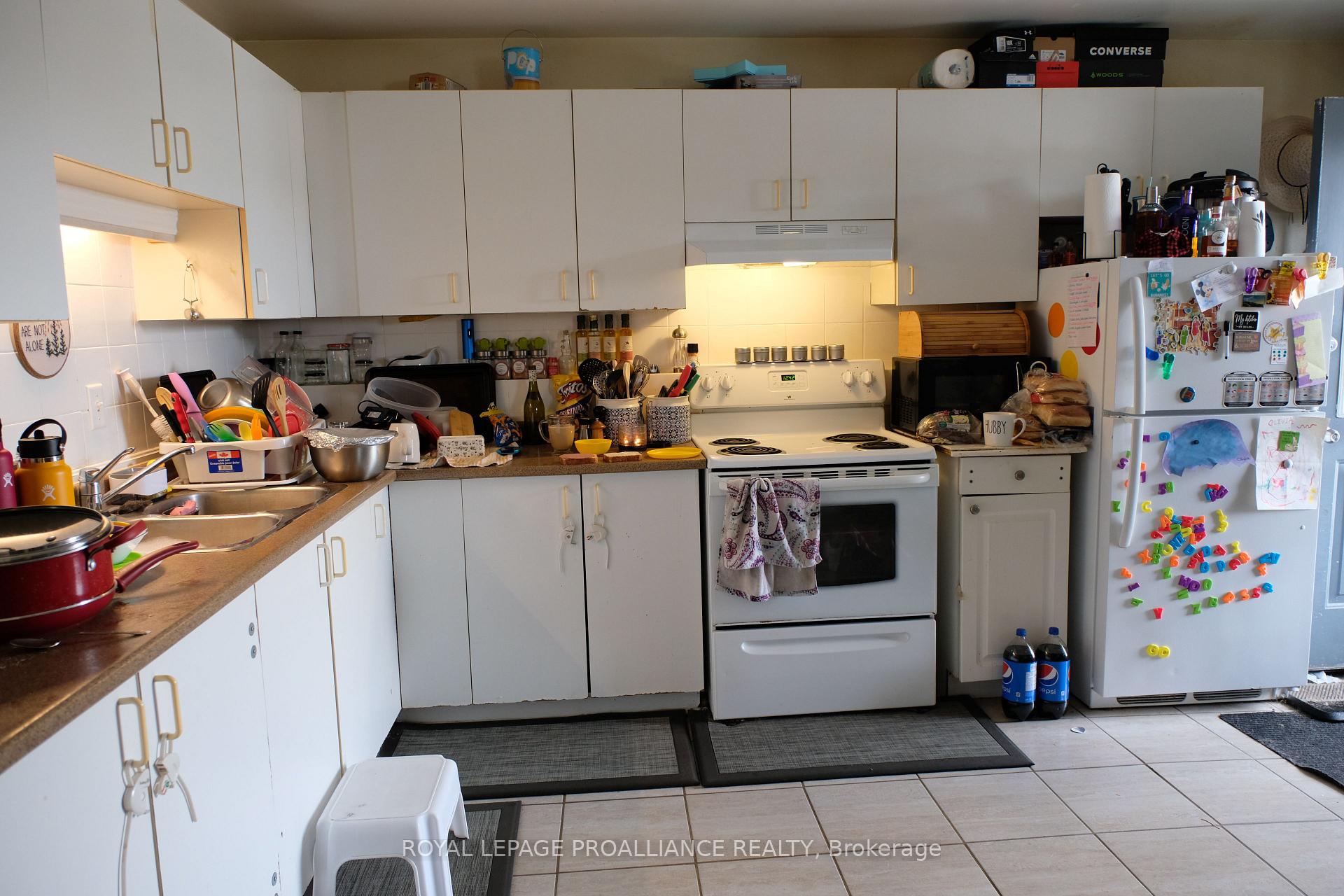 Photo 9 of 60 Wallbridge Crescent, Belleville, Belleville Ward — HOMEH