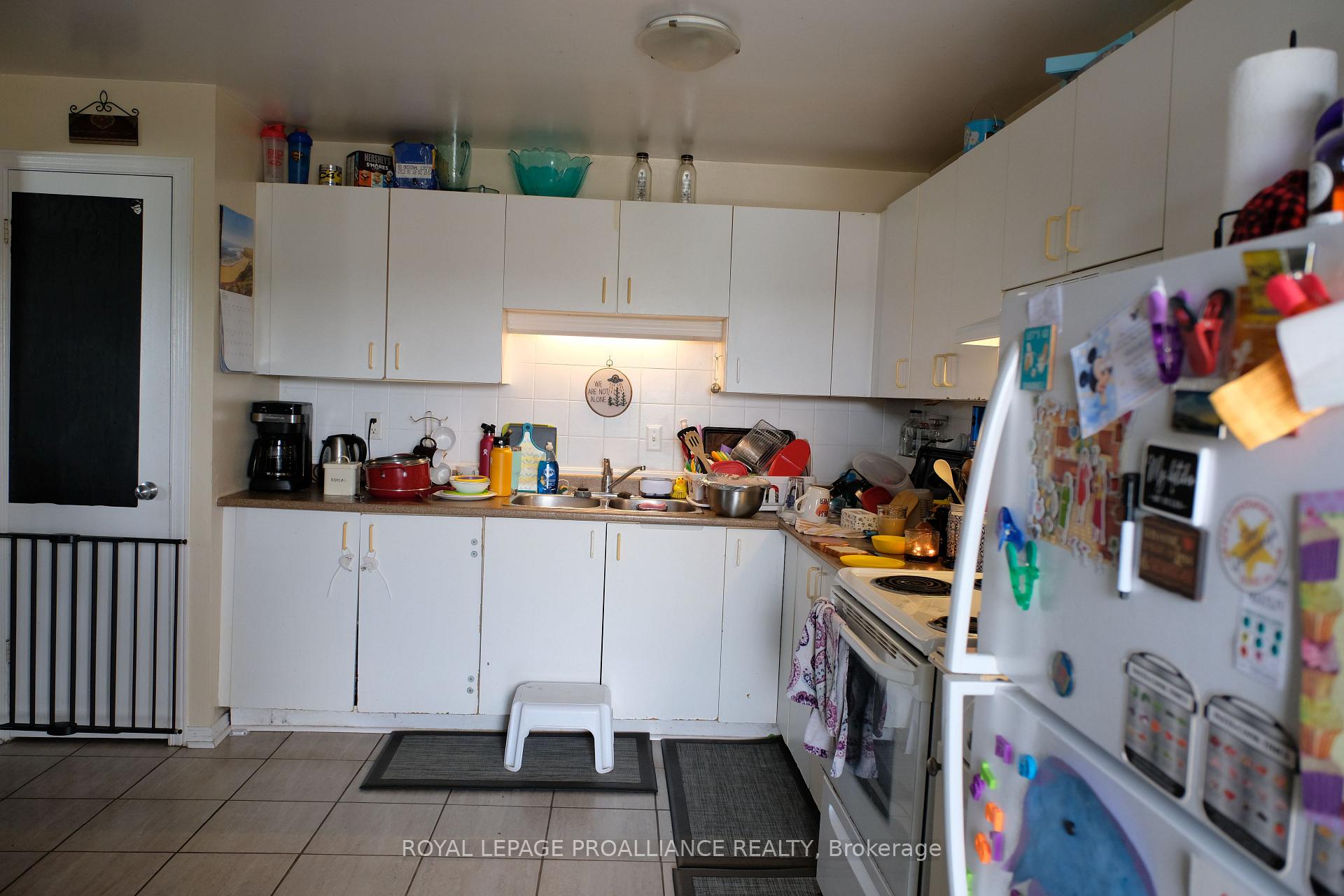 Photo 10 of 60 Wallbridge Crescent, Belleville, Belleville Ward — HOMEH