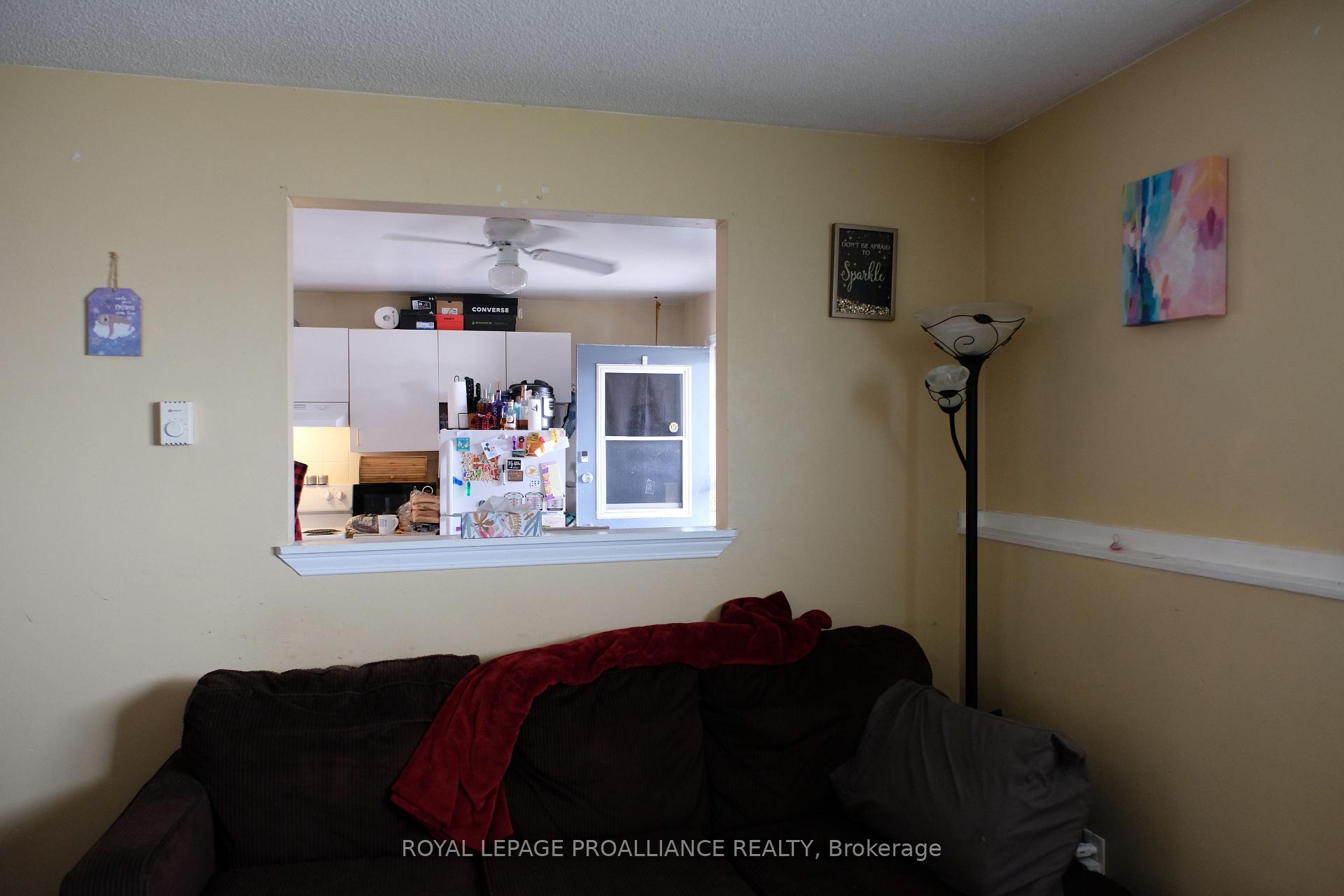 Photo 12 of 60 Wallbridge Crescent, Belleville, Belleville Ward — HOMEH
