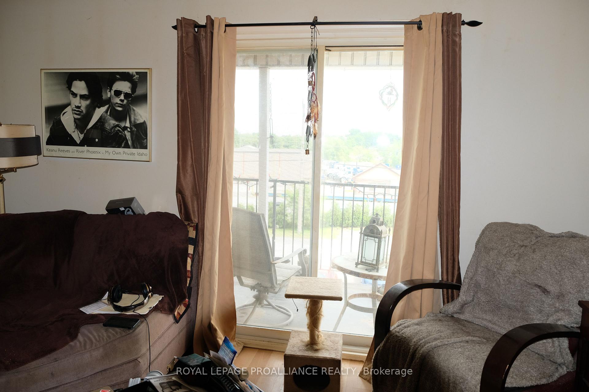 Photo 25 of 60 Wallbridge Crescent, Belleville, Belleville Ward — HOMEH