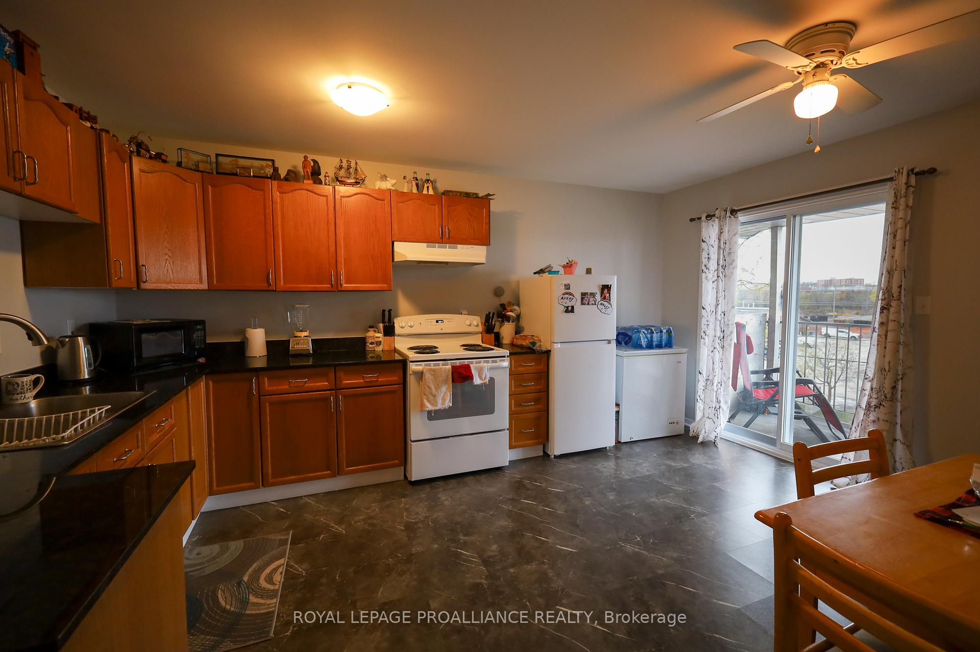 Photo 32 of 60 Wallbridge Crescent, Belleville, Belleville Ward — HOMEH