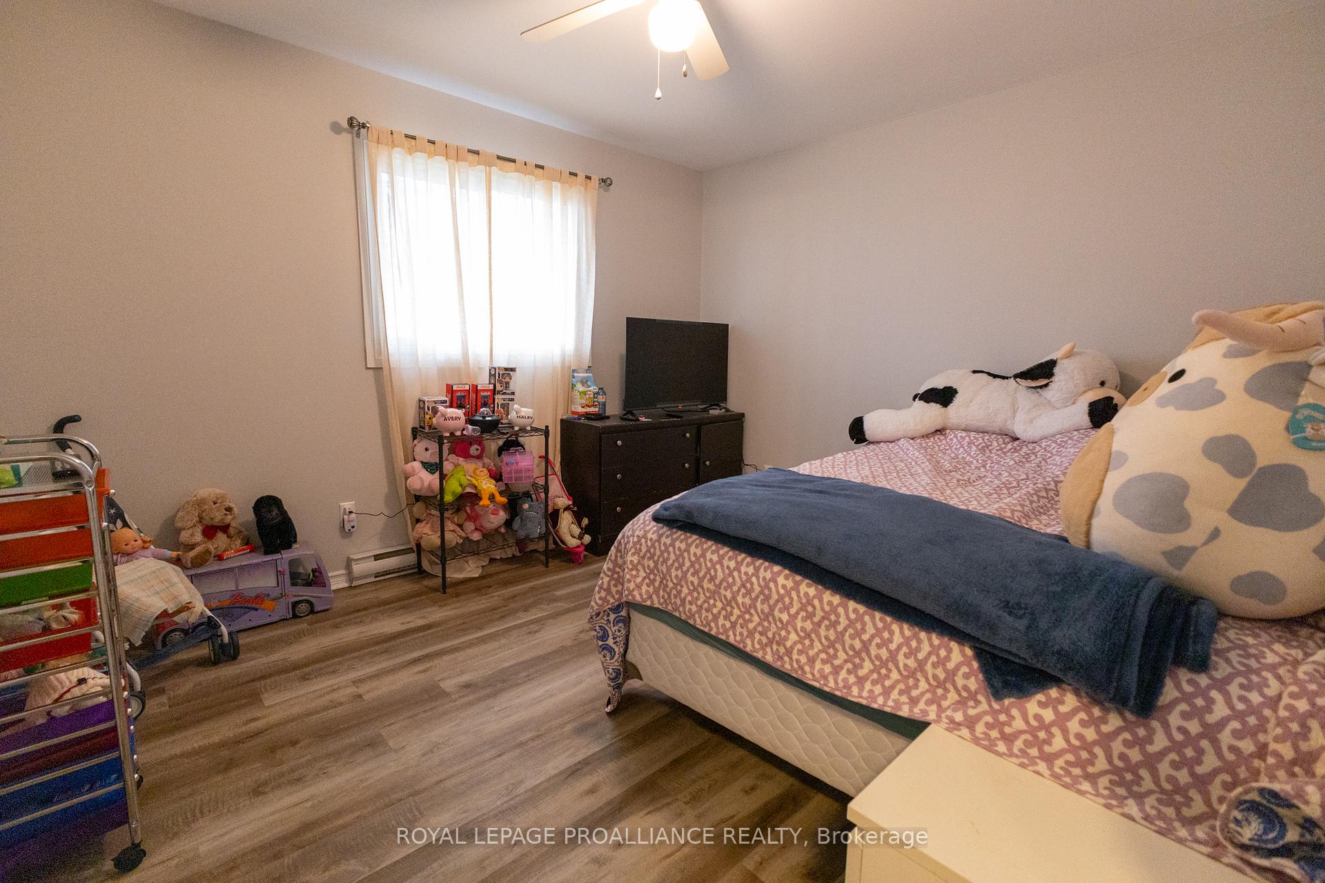 Photo 39 of 60 Wallbridge Crescent, Belleville, Belleville Ward — HOMEH