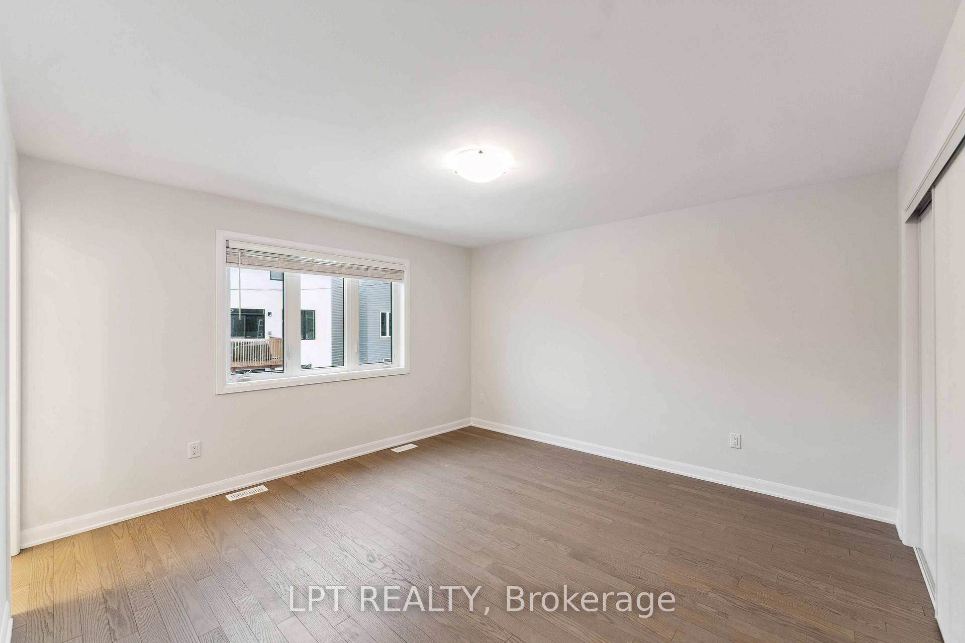 Photo 11 of 711 Fairline Row, Ottawa, Kanata - Emerald Meadows/Trailwest — HOMEH