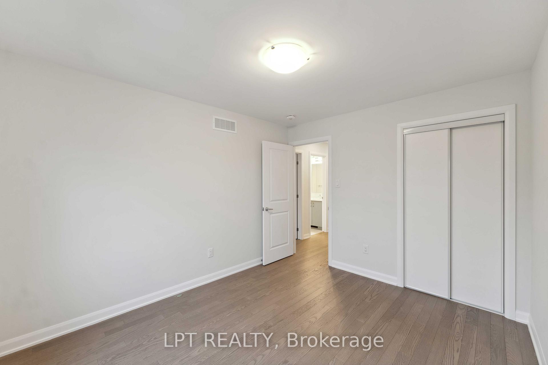 Photo 18 of 711 Fairline Row, Ottawa, Kanata - Emerald Meadows/Trailwest — HOMEH