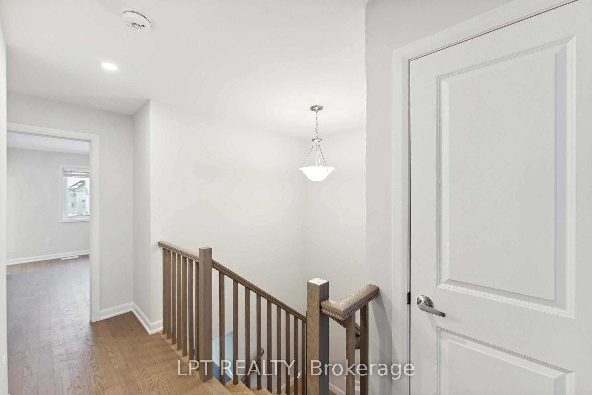 Photo 20 of 711 Fairline Row, Ottawa, Kanata - Emerald Meadows/Trailwest — HOMEH