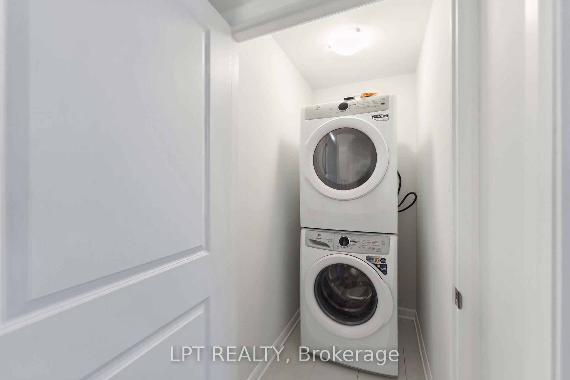 Photo 21 of 711 Fairline Row, Ottawa, Kanata - Emerald Meadows/Trailwest — HOMEH