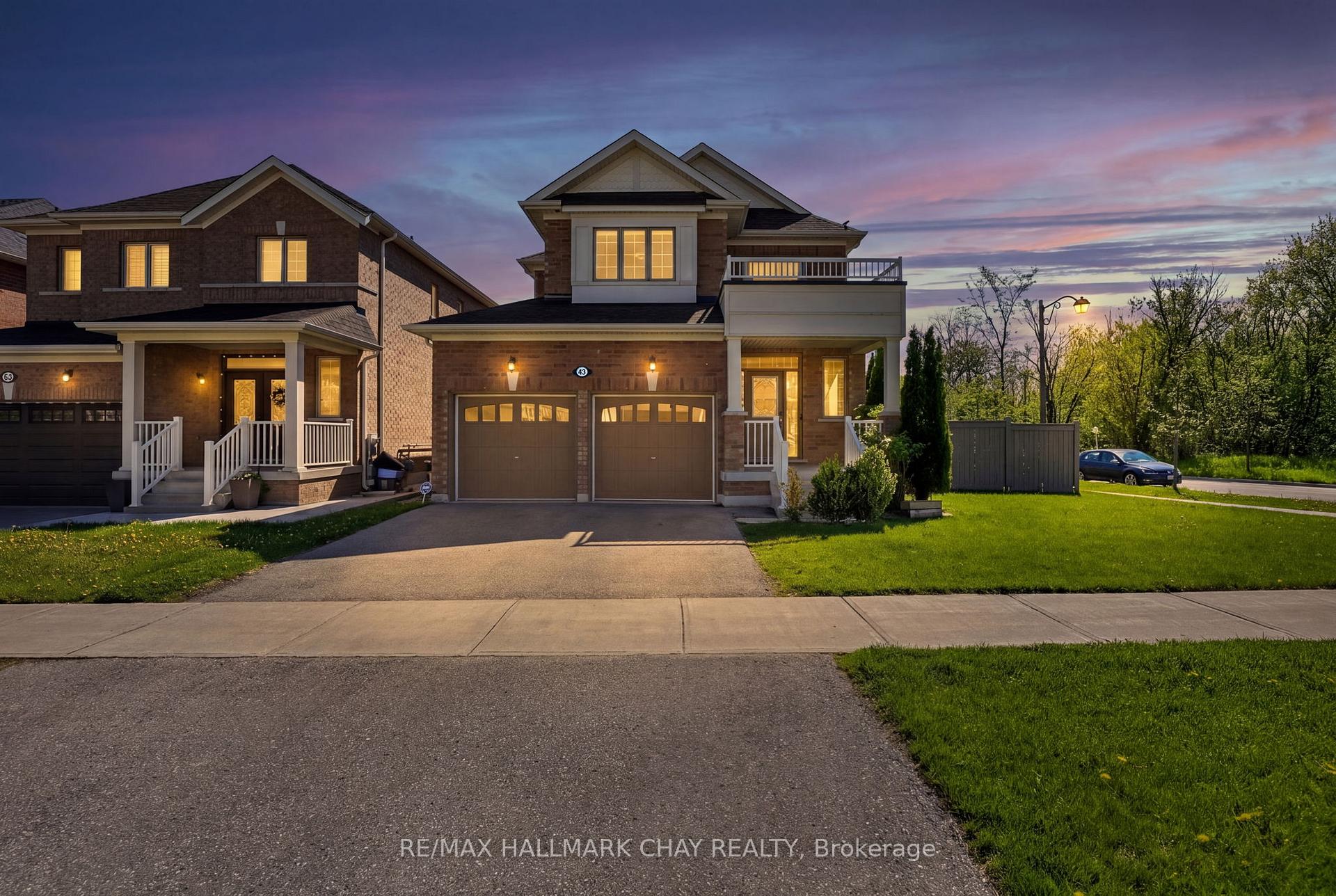 Photo 1 of 43 Walls Crescent, New Tecumseth, Tottenham — HOMEH