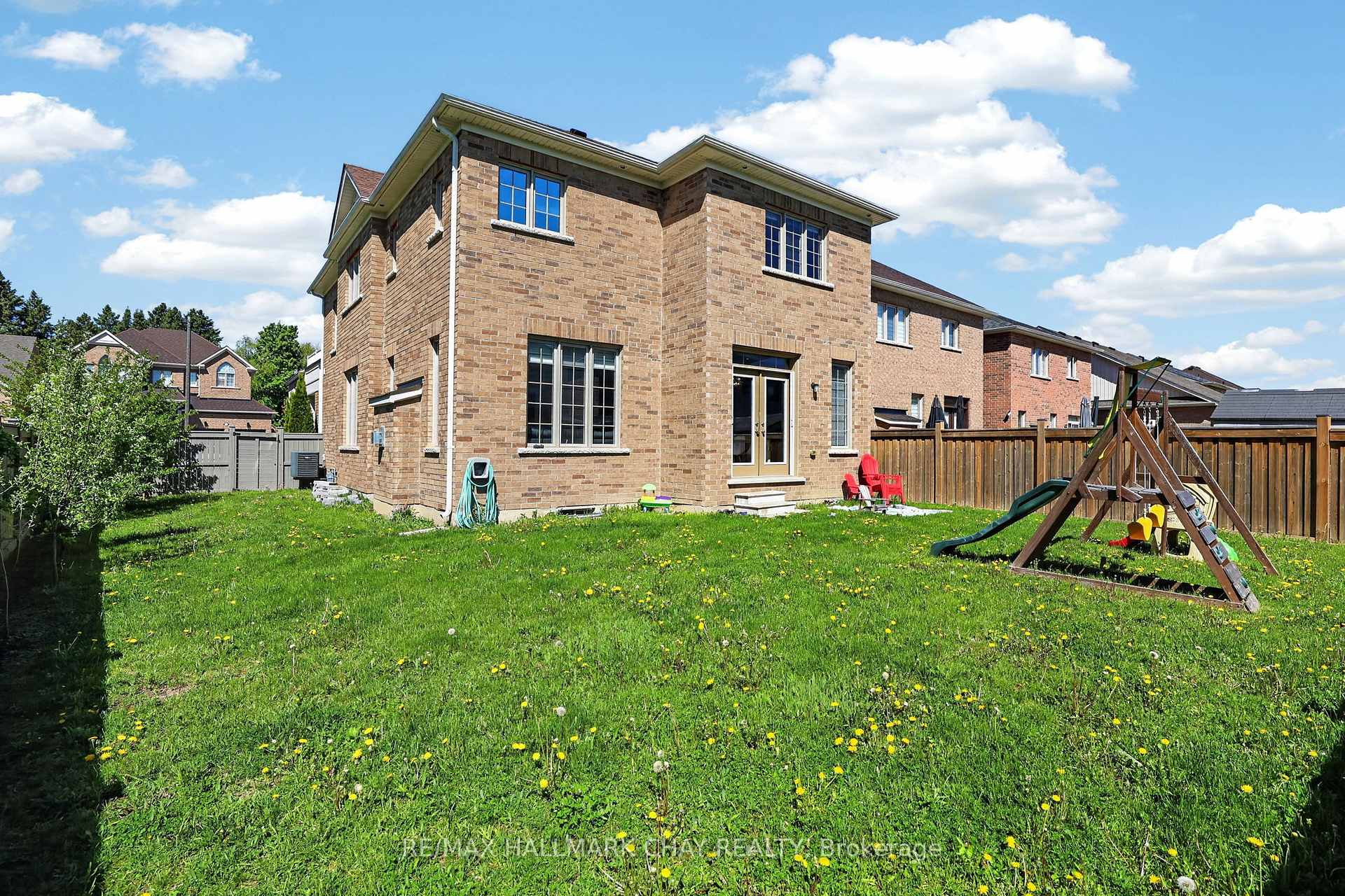 Photo 37 of 43 Walls Crescent, New Tecumseth, Tottenham — HOMEH