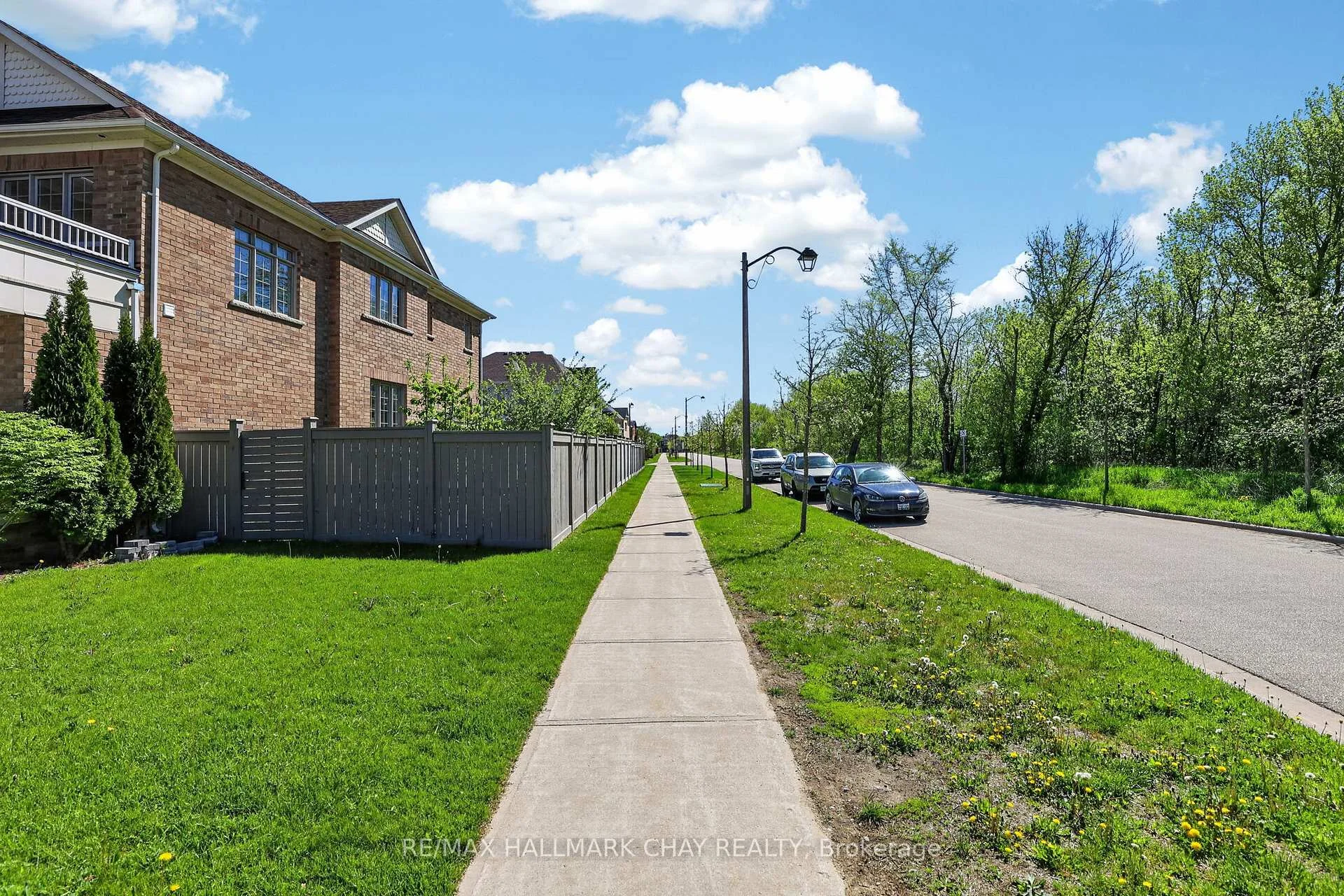 Photo 6 of 43 Walls Crescent, New Tecumseth, Tottenham — HOMEH