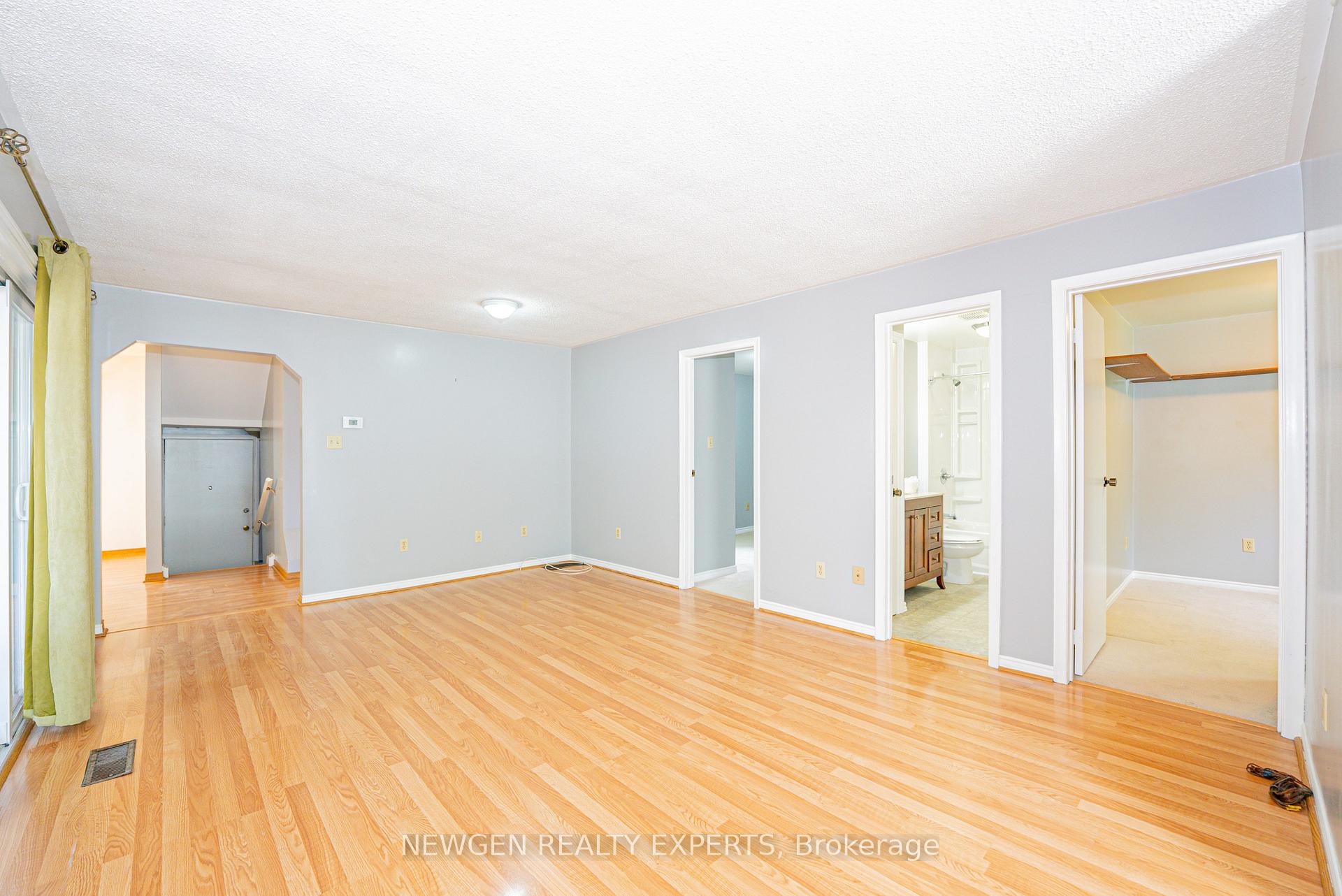 Photo 7 of 1070 Pelham Avenue, Mississauga, Lakeview — HOMEH