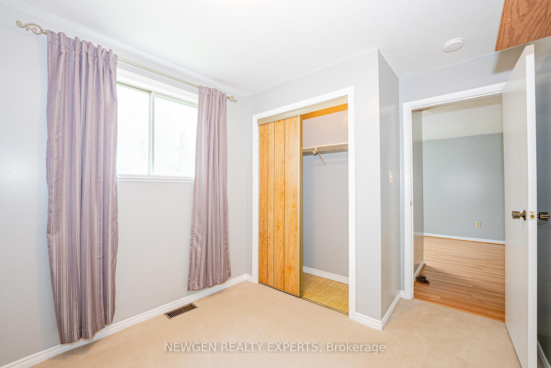Photo 16 of 1070 Pelham Avenue, Mississauga, Lakeview — HOMEH
