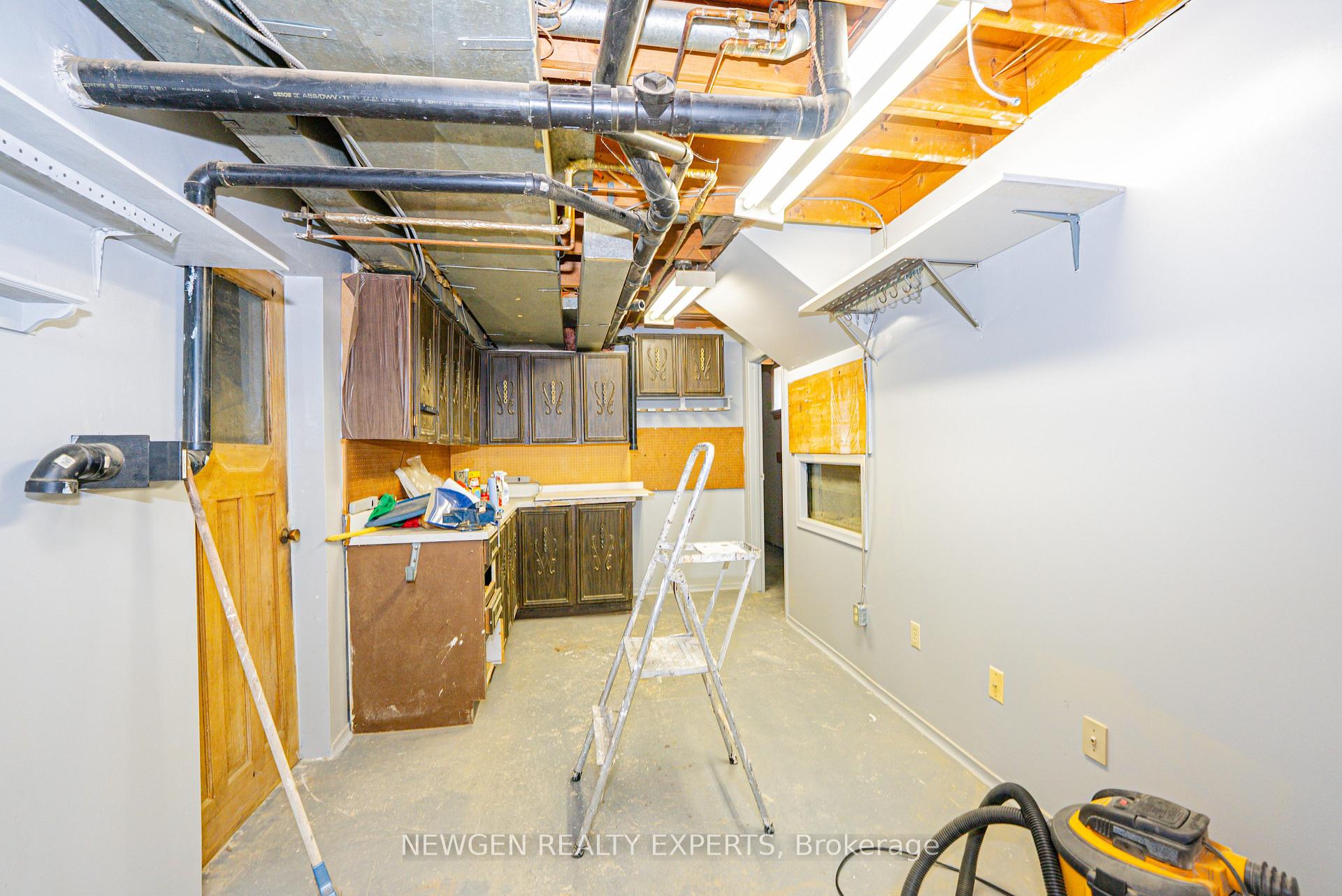Photo 25 of 1070 Pelham Avenue, Mississauga, Lakeview — HOMEH