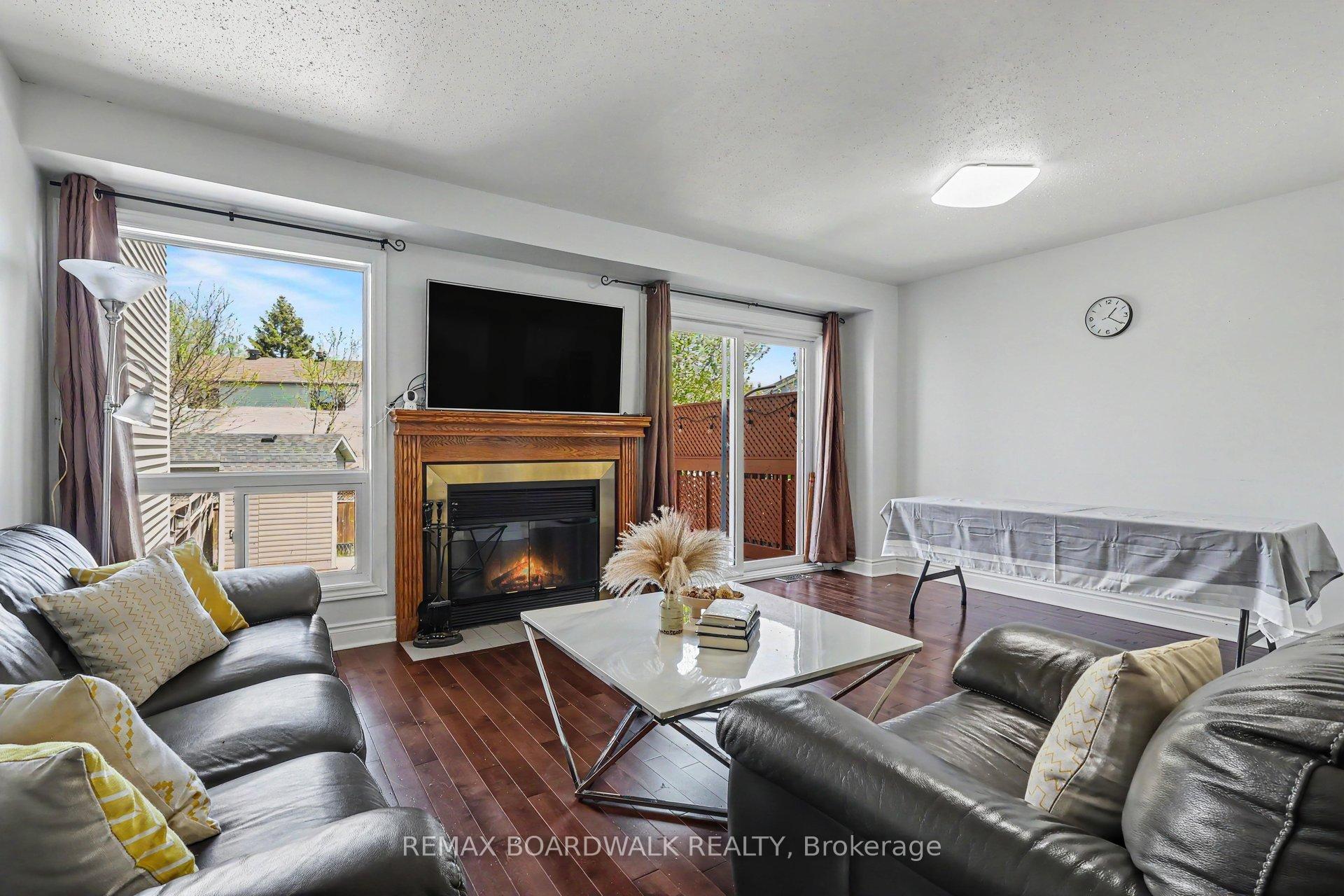 Photo 5 of 1388 Beaucourt Place, Ottawa, Fallingbrook/Ridgemount — HOMEH
