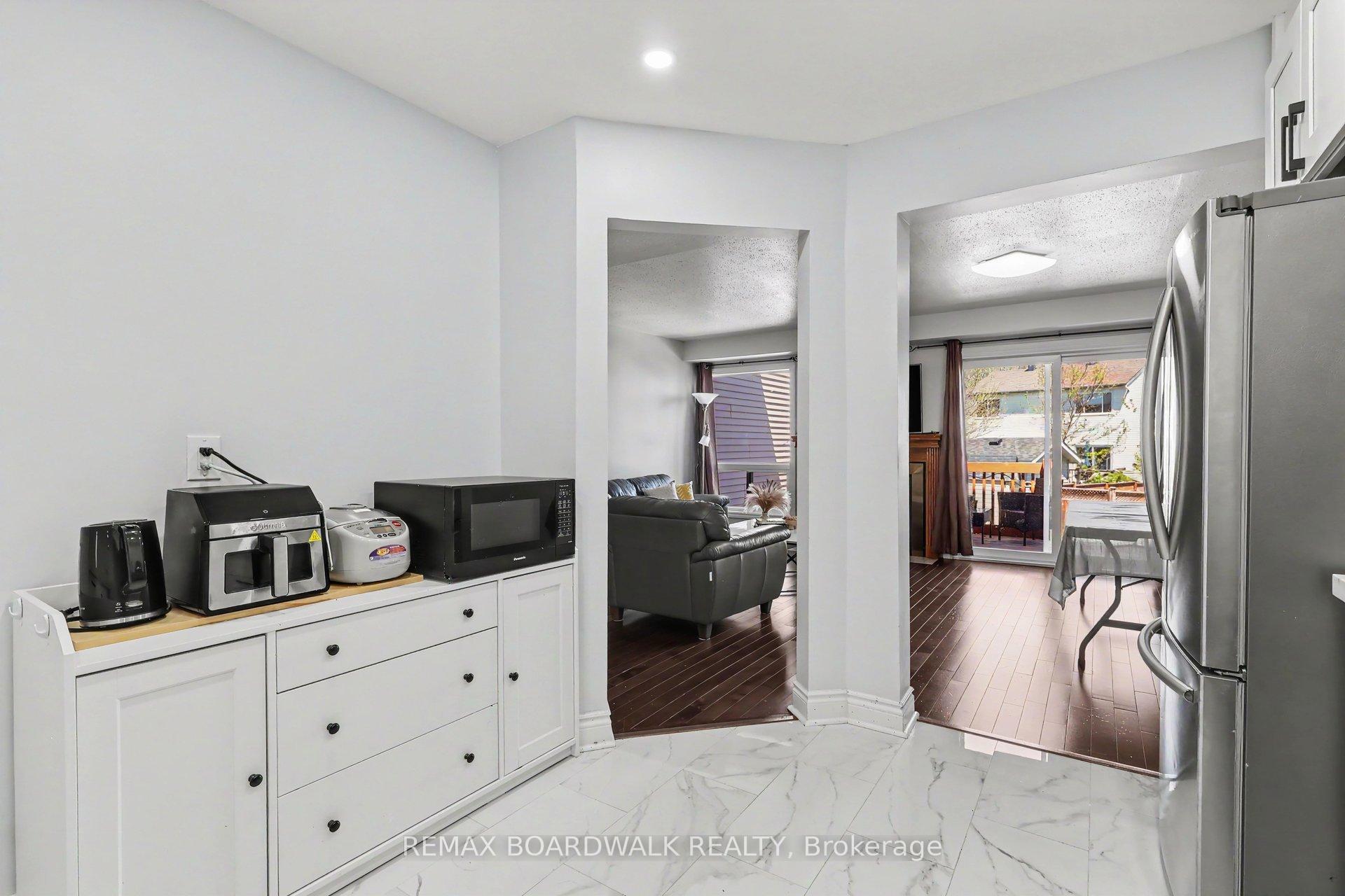 Photo 11 of 1388 Beaucourt Place, Ottawa, Fallingbrook/Ridgemount — HOMEH