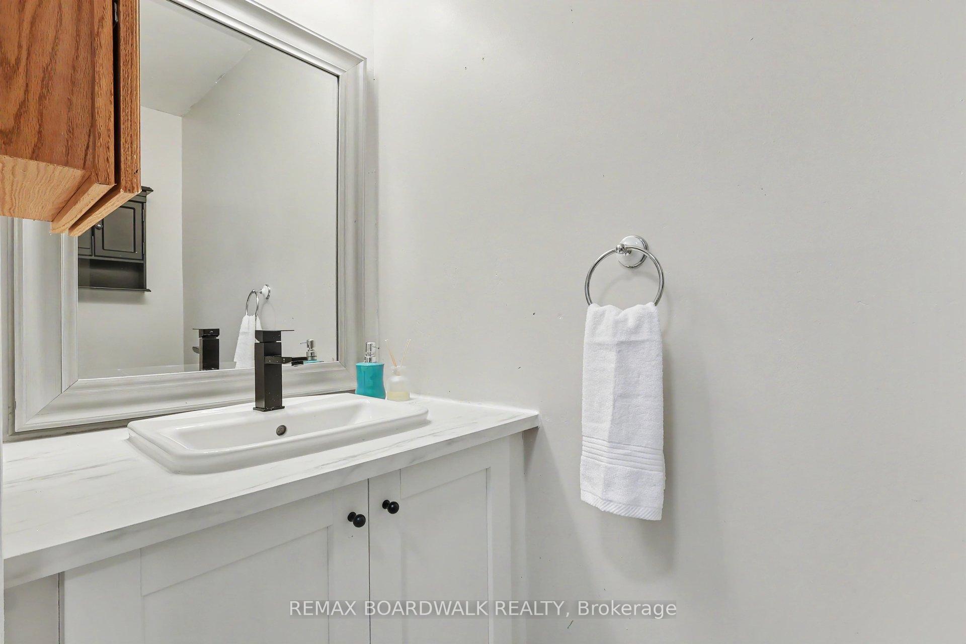 Photo 15 of 1388 Beaucourt Place, Ottawa, Fallingbrook/Ridgemount — HOMEH