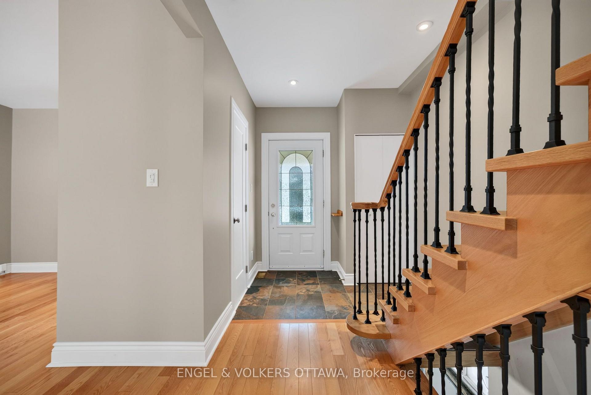 Photo 5 of 75 Ross Avenue, Ottawa, Ottawa West — HOMEH