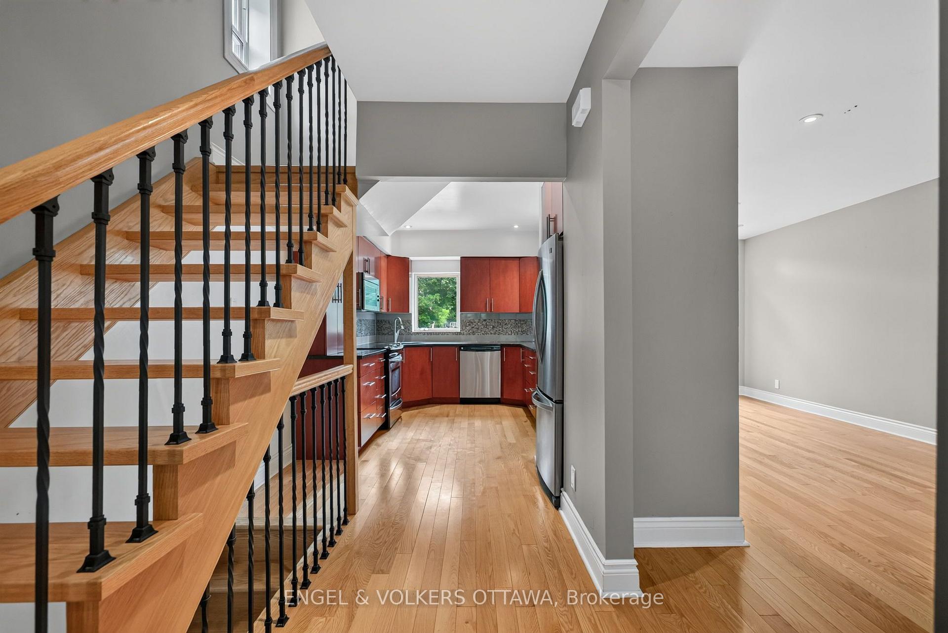 Photo 8 of 75 Ross Avenue, Ottawa, Ottawa West — HOMEH