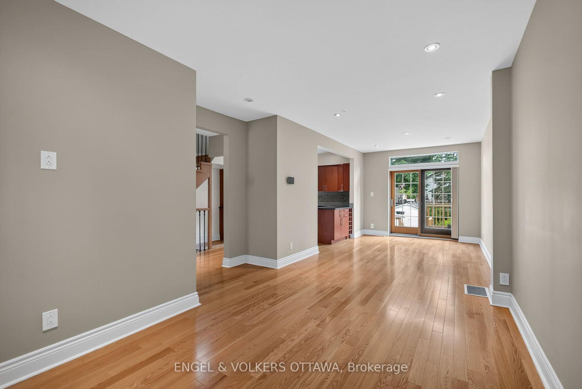 Photo 19 of 75 Ross Avenue, Ottawa, Ottawa West — HOMEH