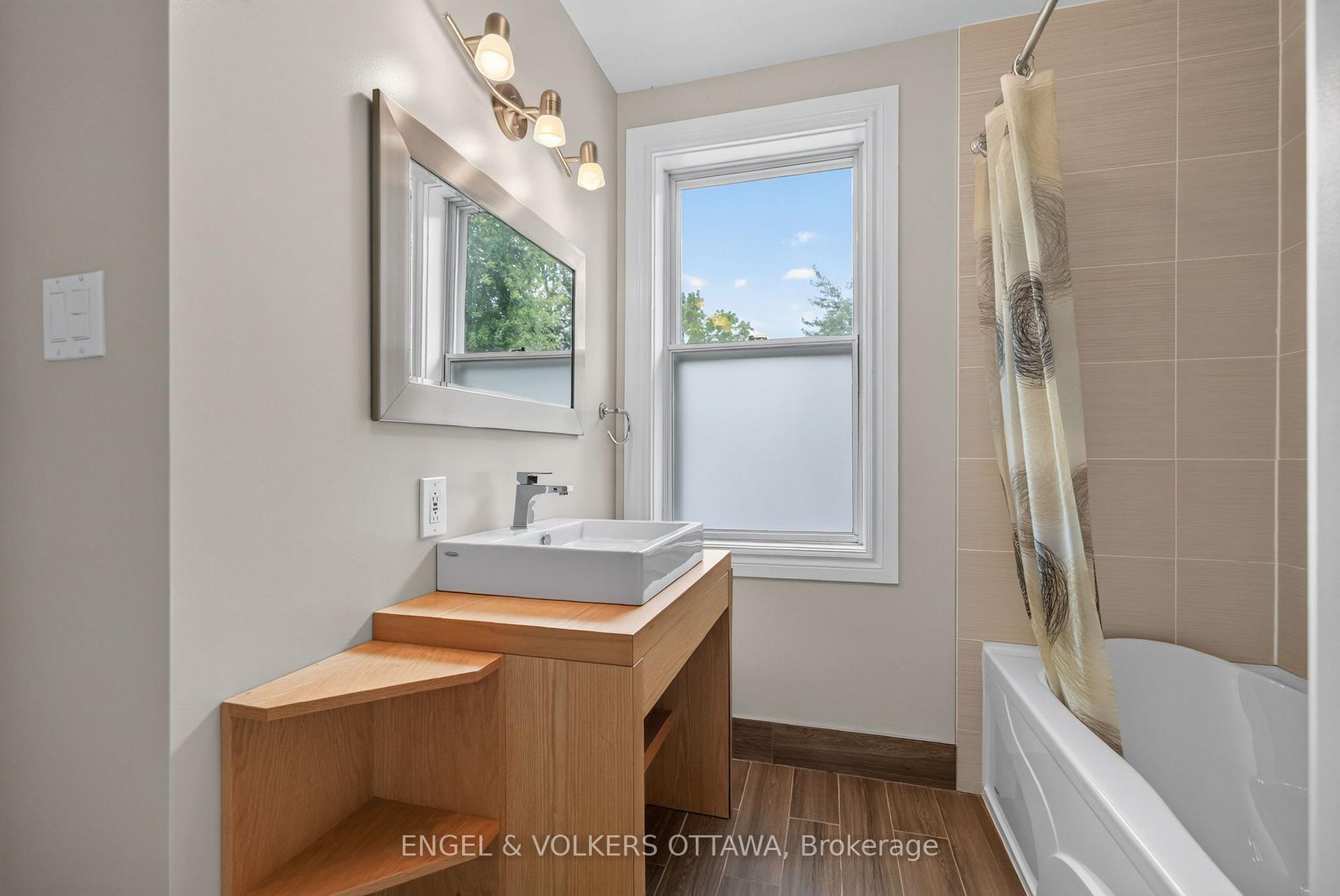 Photo 29 of 75 Ross Avenue, Ottawa, Ottawa West — HOMEH