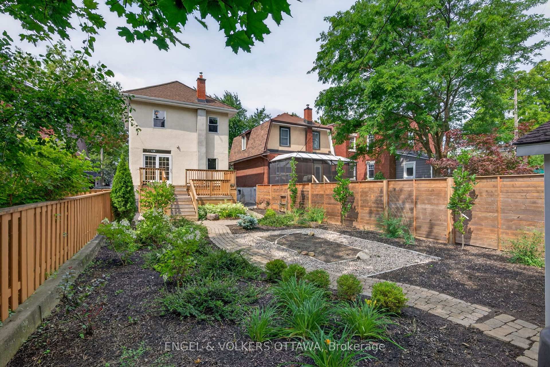Photo 33 of 75 Ross Avenue, Ottawa, Ottawa West — HOMEH
