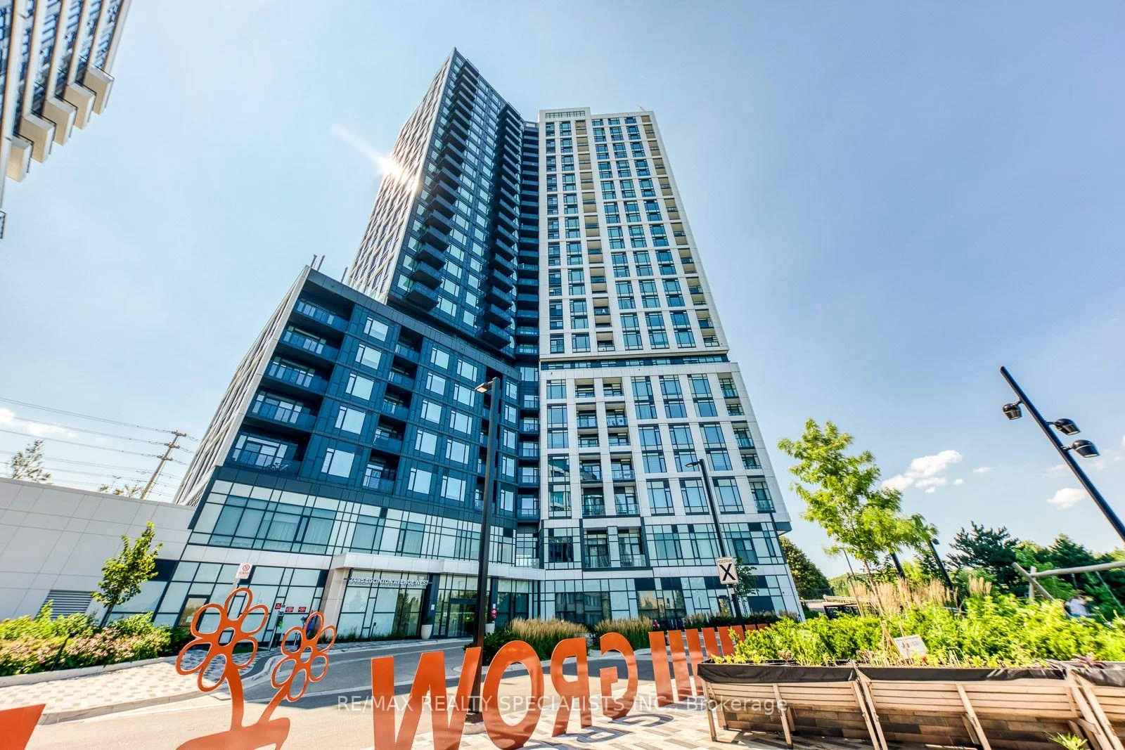 Front of Unit 2410, 2495 Eglinton Avenue W