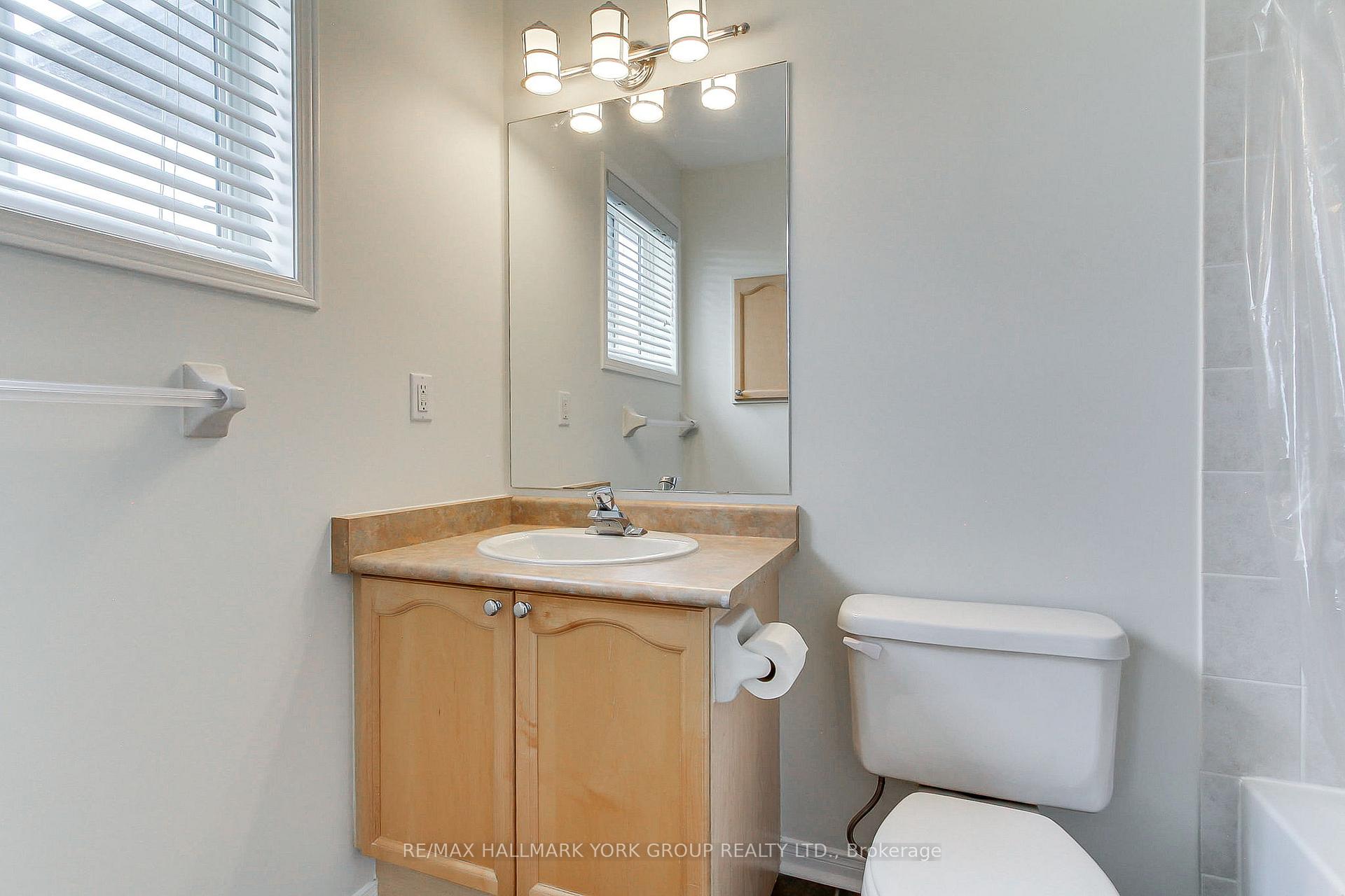 Photo 17 of 39 Millcliff Circle, Aurora, Aurora Grove — HOMEH