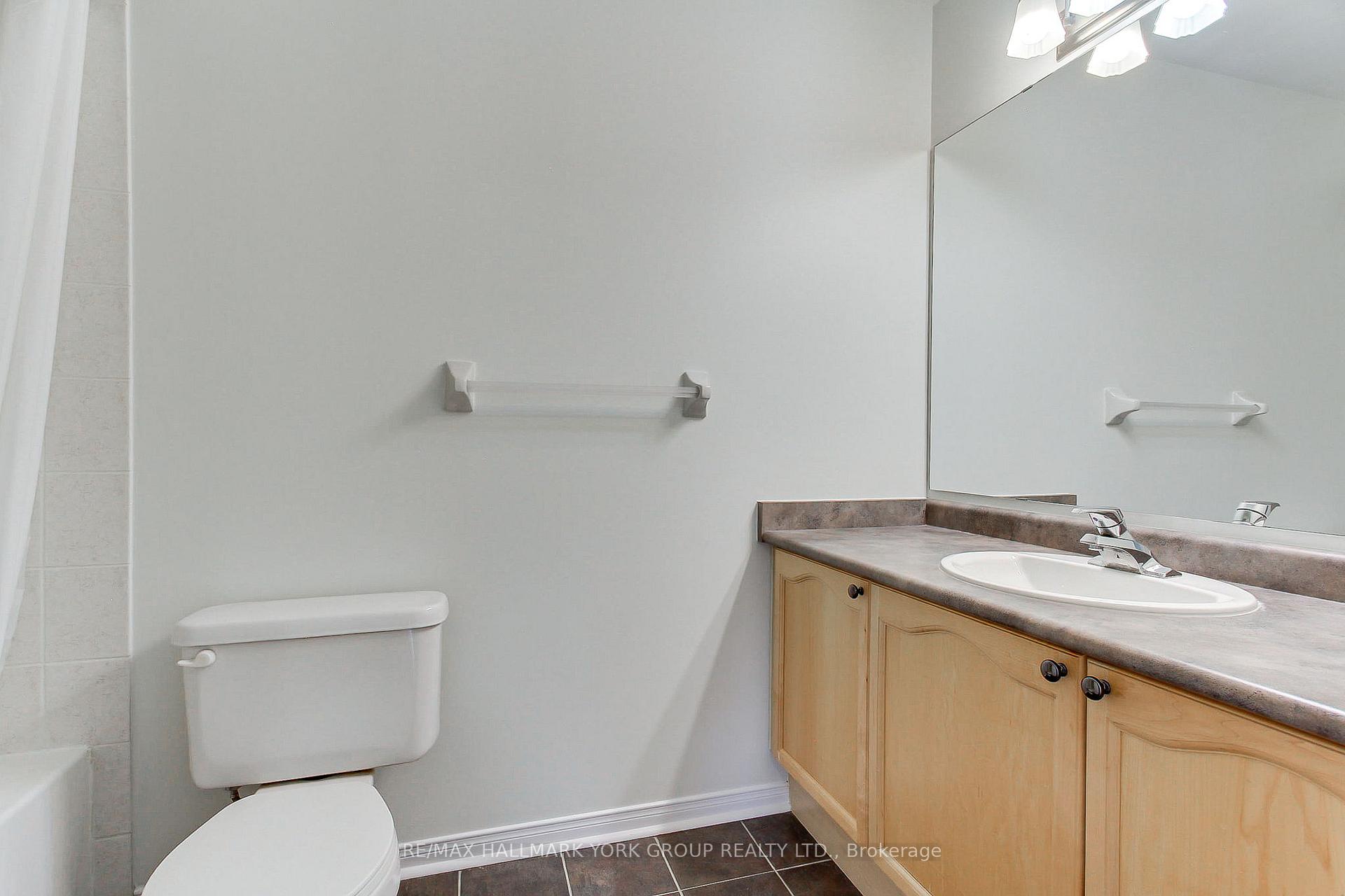 Photo 21 of 39 Millcliff Circle, Aurora, Aurora Grove — HOMEH