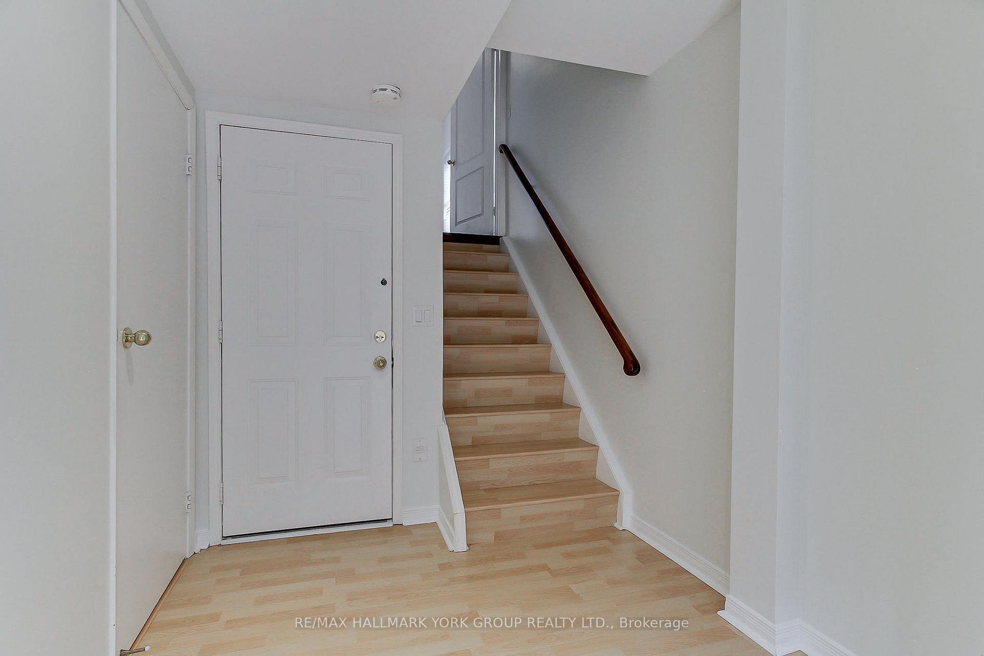 Photo 26 of 39 Millcliff Circle, Aurora, Aurora Grove — HOMEH