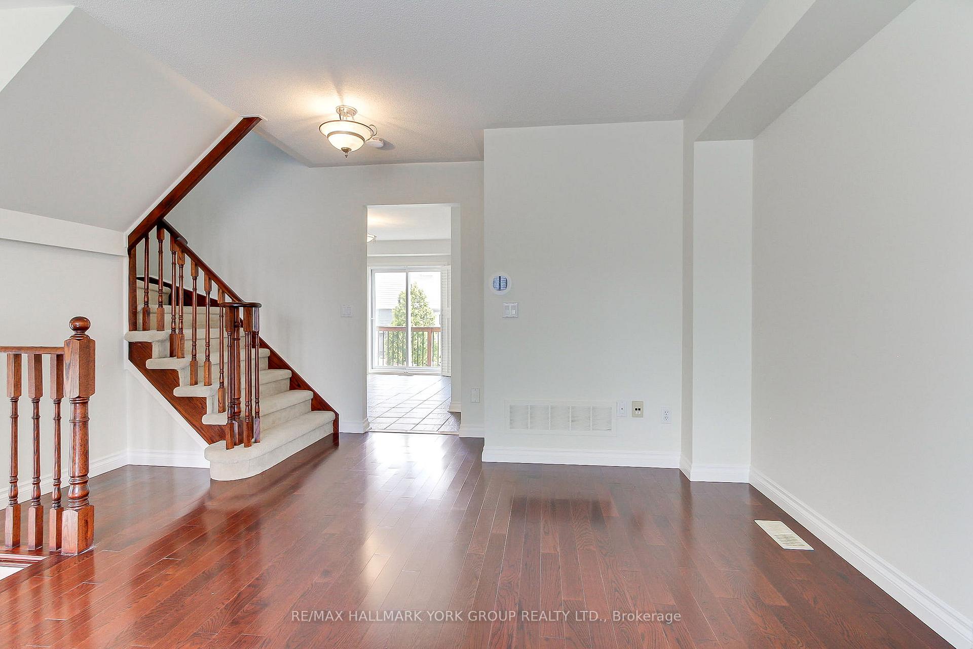 Photo 31 of 39 Millcliff Circle, Aurora, Aurora Grove — HOMEH