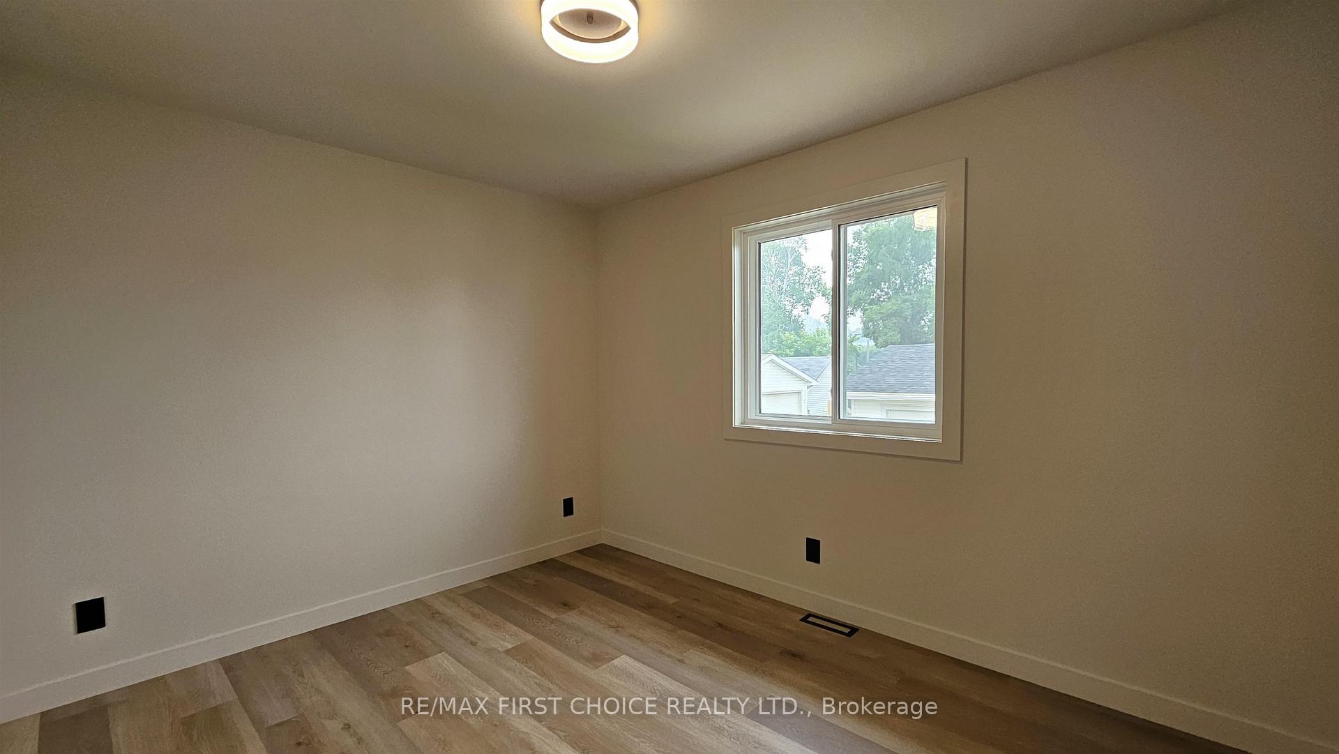 Photo 18 of 72 Brent Street, Thunder Bay, Shuniah — HOMEH