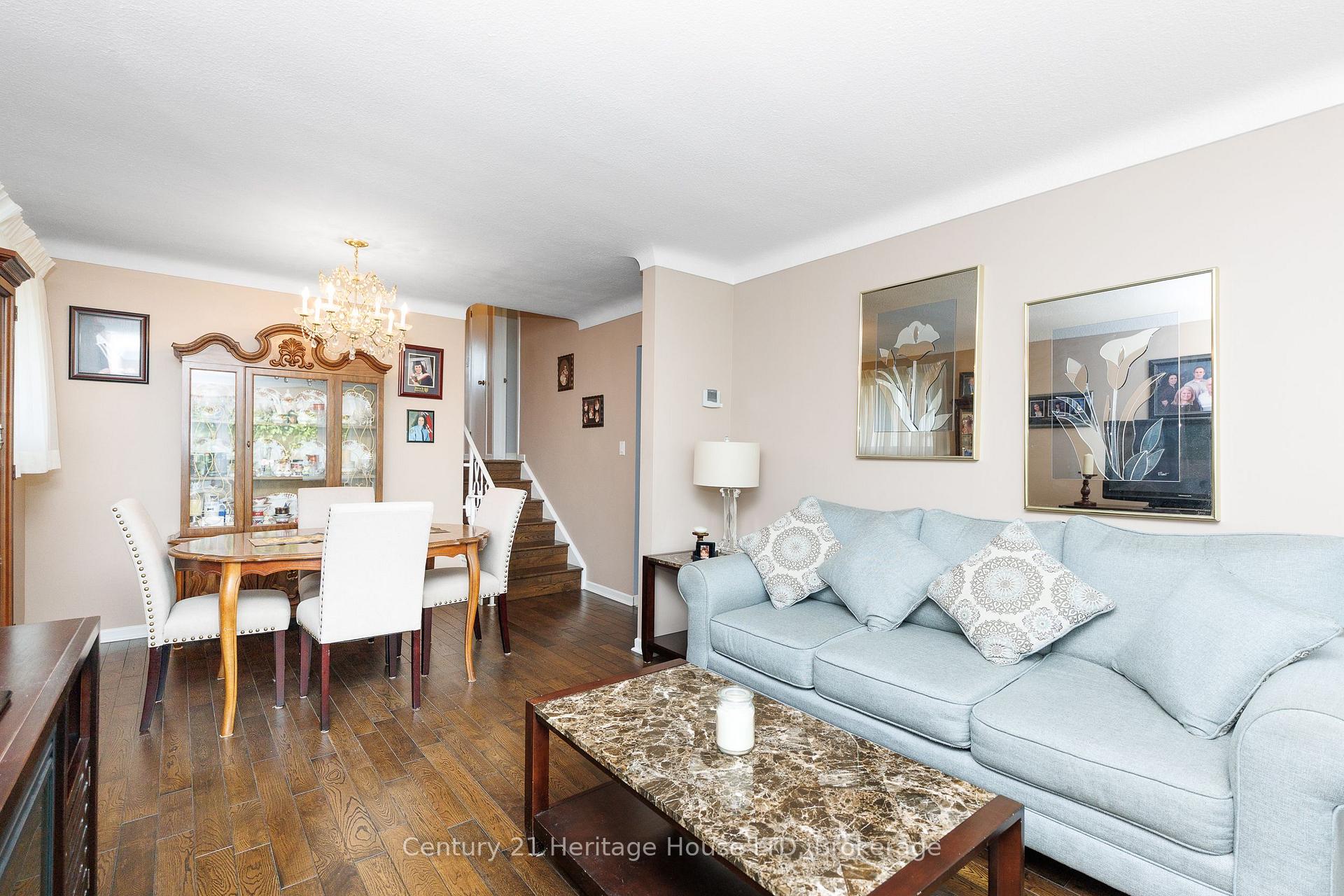 Photo 12 of 8086 Paddock Trail Drive, Niagara Falls, Ascot — HOMEH