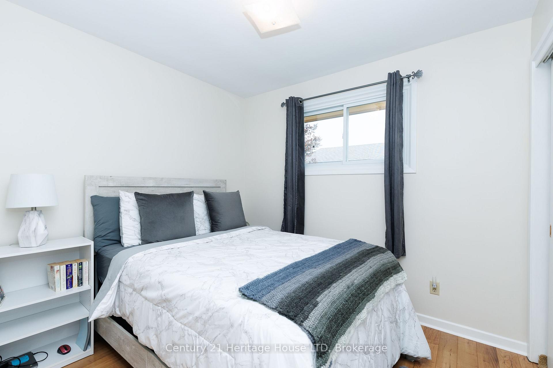 Photo 16 of 8086 Paddock Trail Drive, Niagara Falls, Ascot — HOMEH