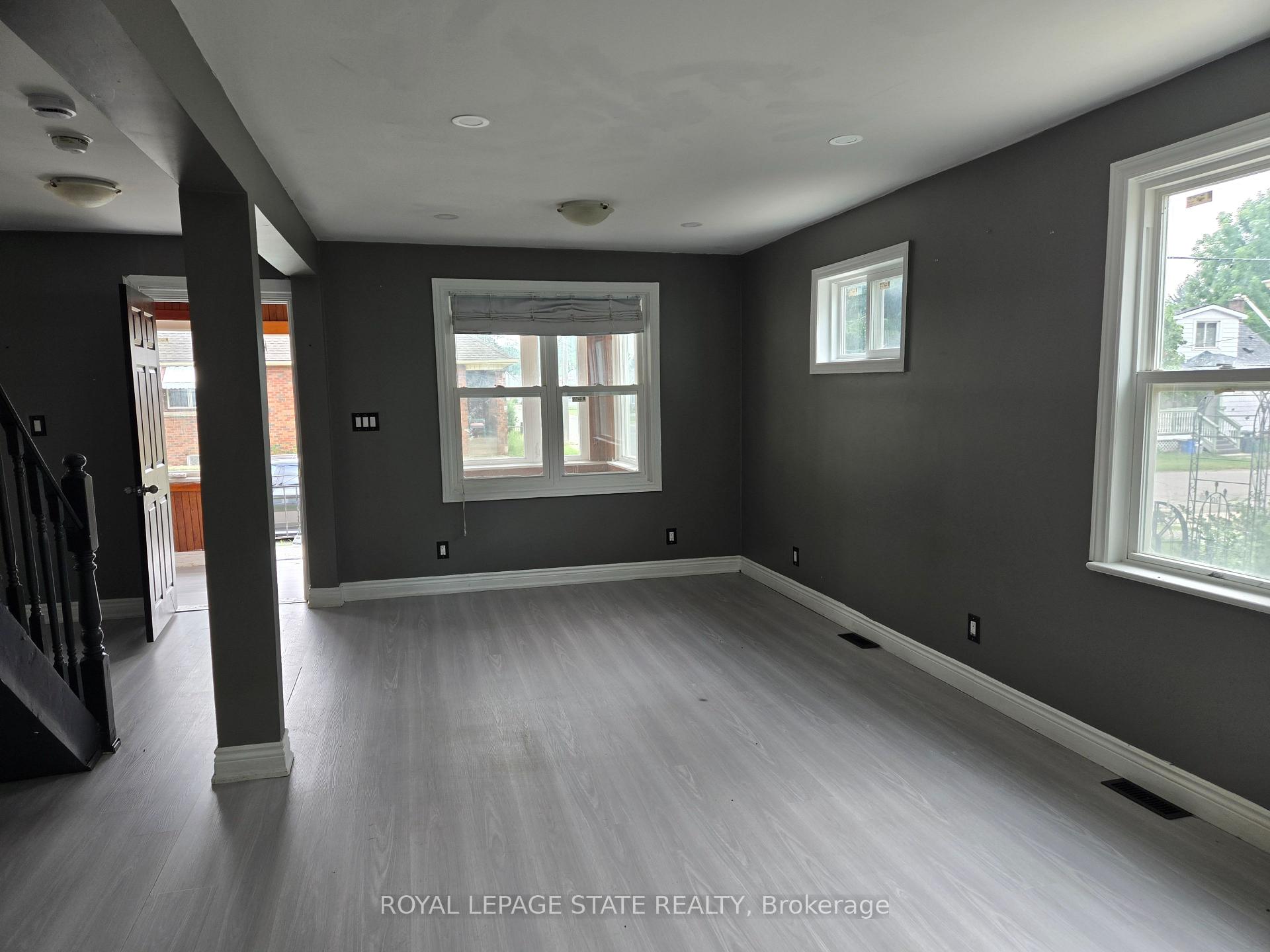 Photo 3 of 6269 Franklin Avenue, Niagara Falls, Dorchester — HOMEH