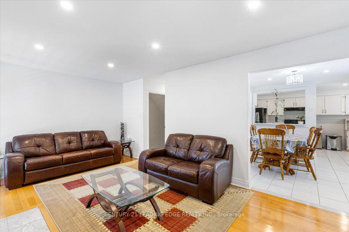 Photo 8 of 69 Parkinson Road, Markham, Markham Village — HOMEH