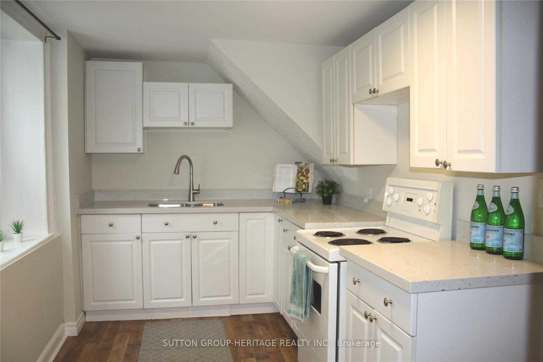 Photo 7 of 1612 Dufferin Street, Whitby, Port Whitby — HOMEH