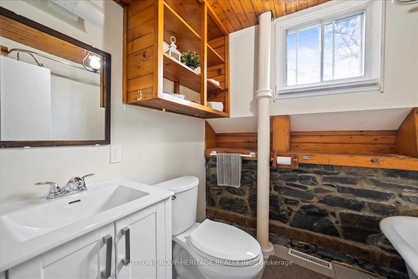 Photo 13 of 1612 Dufferin Street, Whitby, Port Whitby — HOMEH
