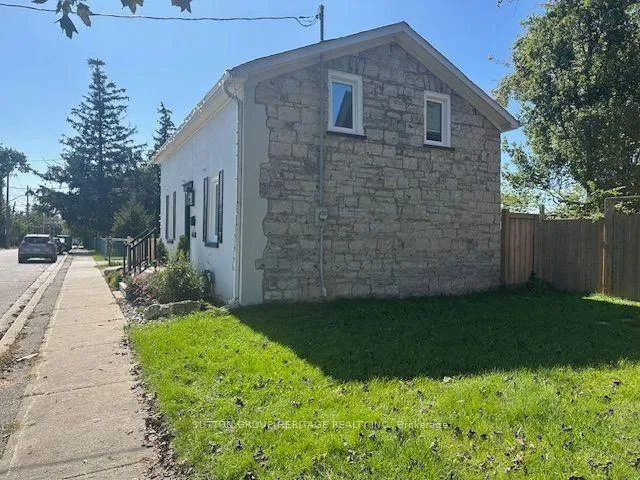 Photo 20 of 1612 Dufferin Street, Whitby, Port Whitby — HOMEH