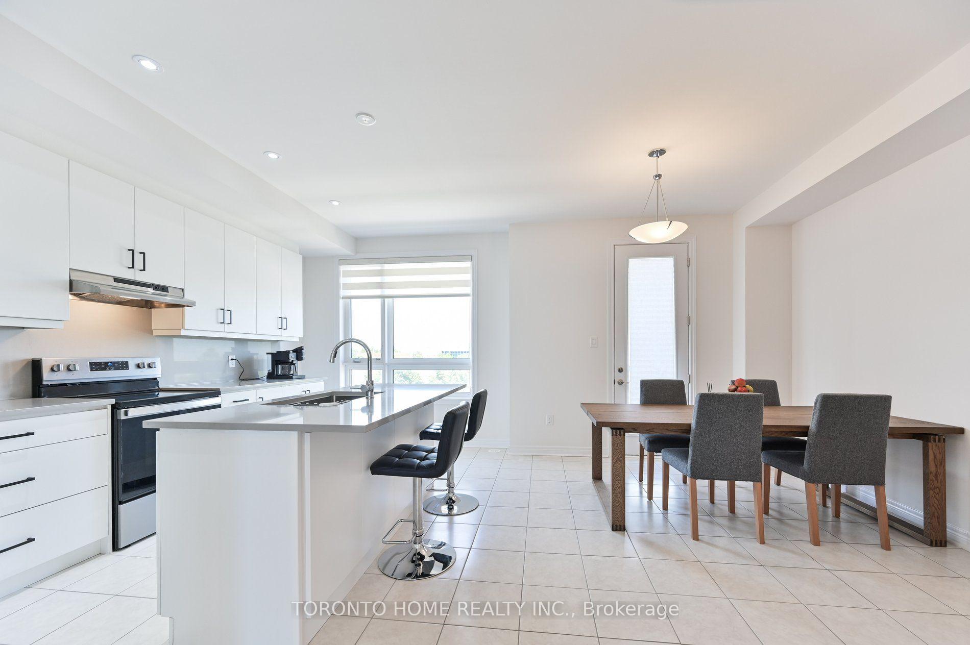 Photo 18 of 113 Mumbai Drive, Markham, Middlefield — HOMEH