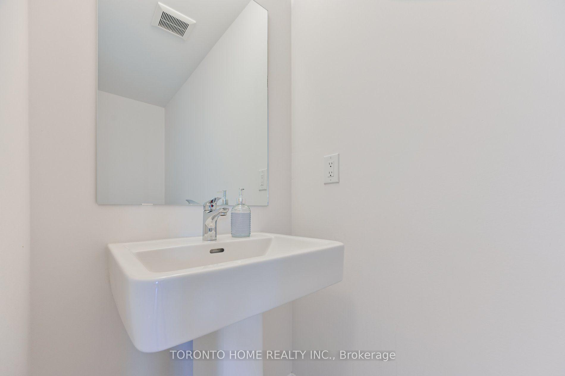 Photo 19 of 113 Mumbai Drive, Markham, Middlefield — HOMEH