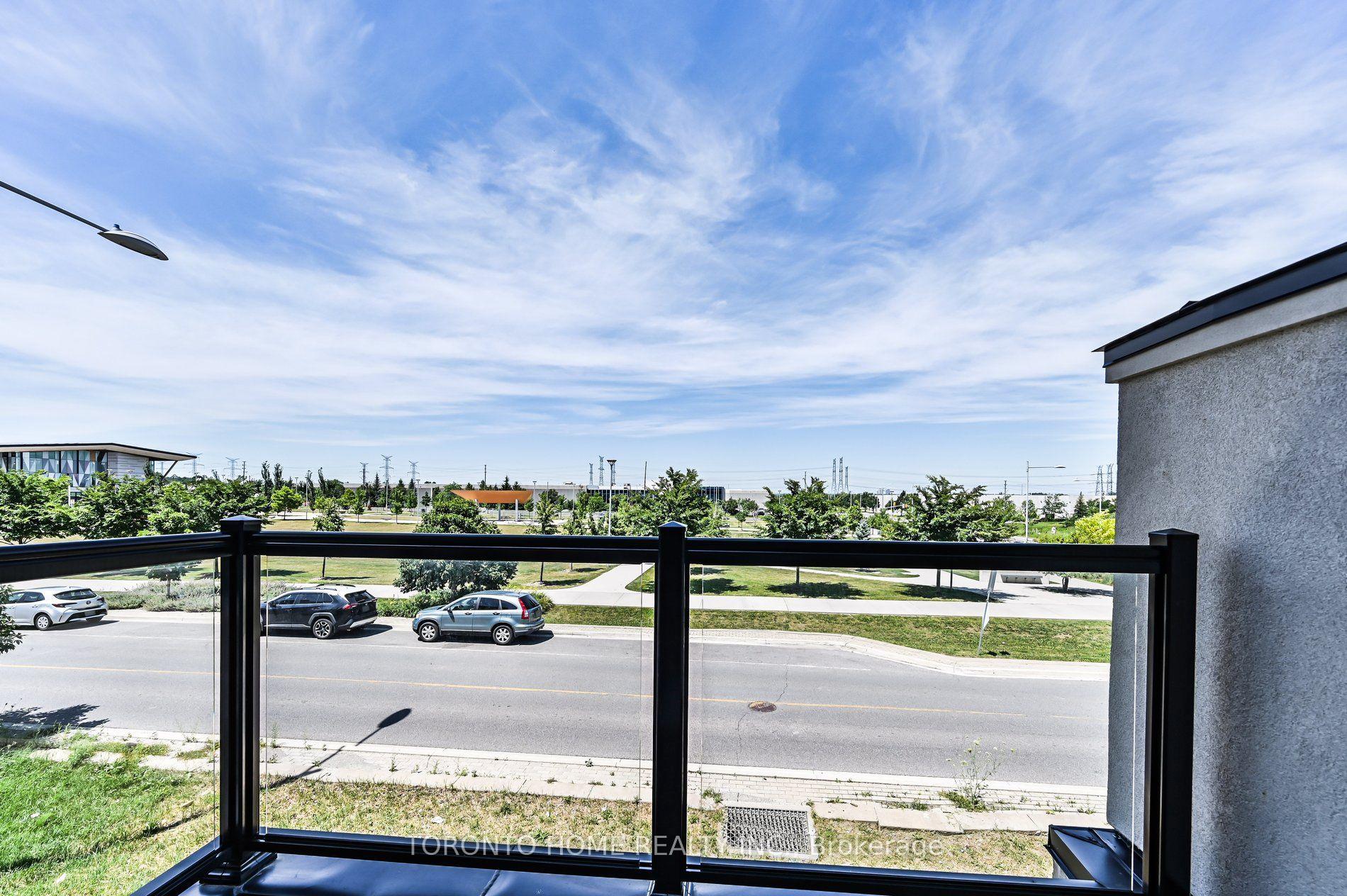 Photo 21 of 113 Mumbai Drive, Markham, Middlefield — HOMEH