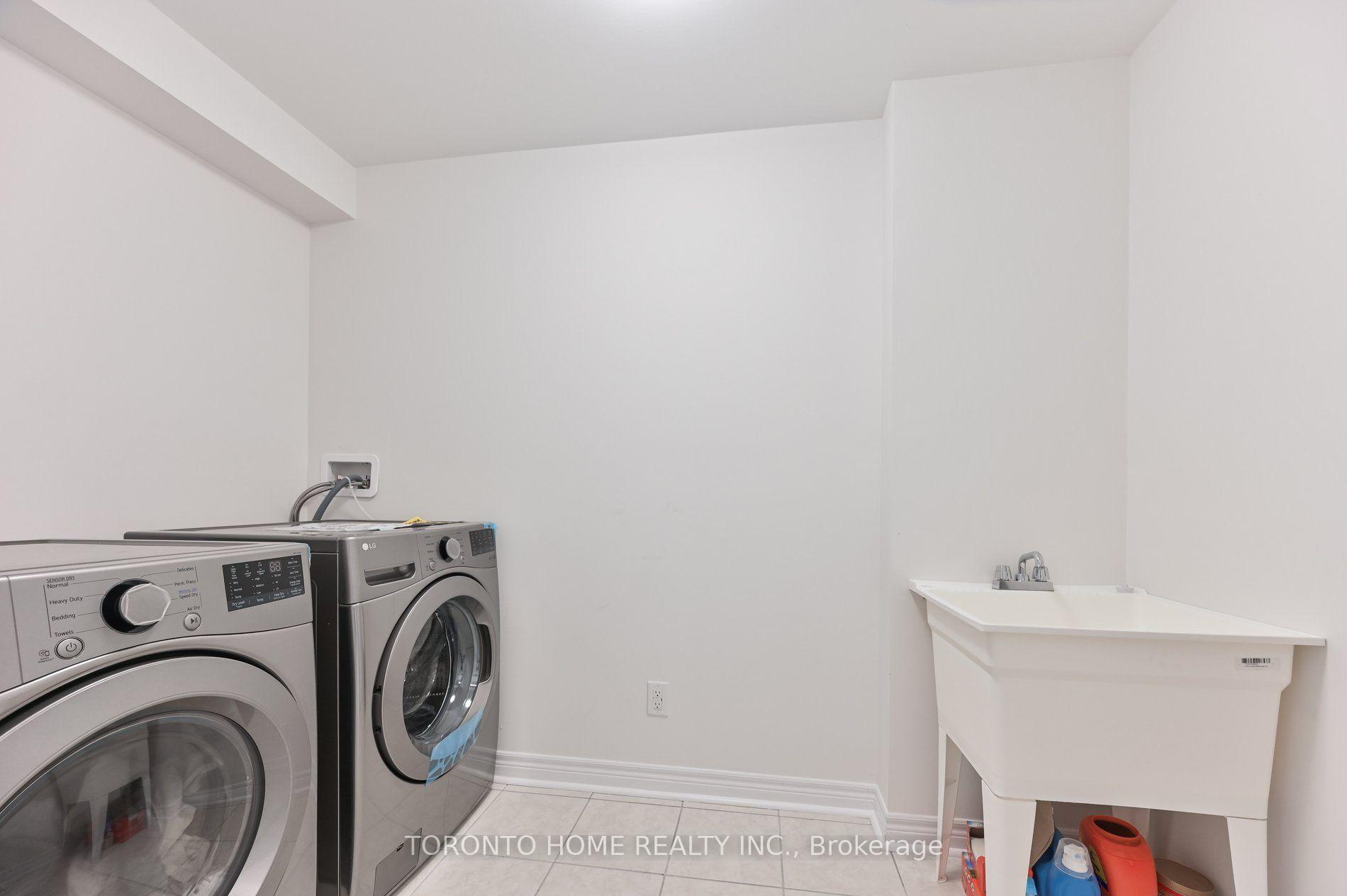 Photo 33 of 113 Mumbai Drive, Markham, Middlefield — HOMEH