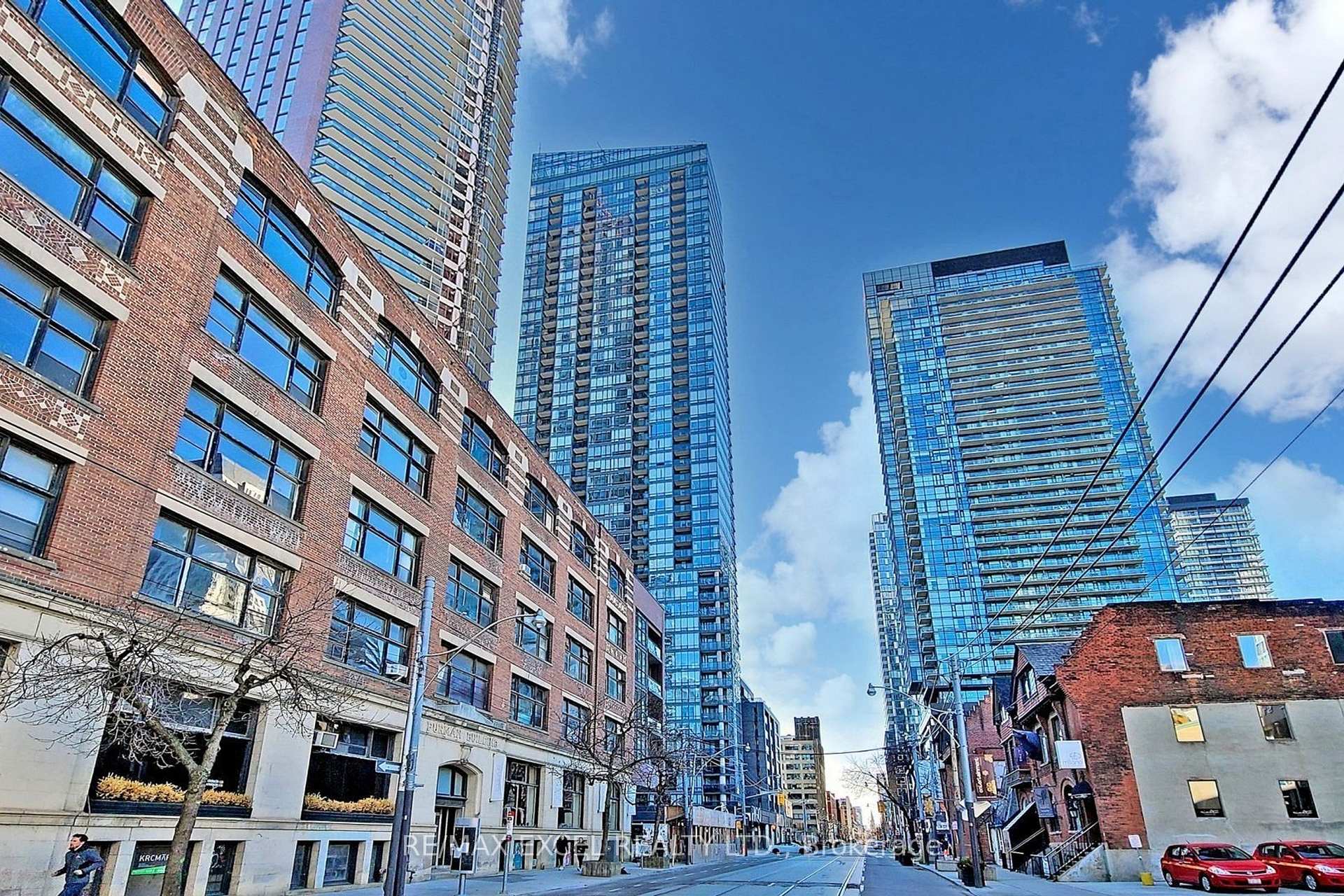 Photo 3 of Unit 1013, 295 Adelaide Street W, Toronto, Waterfront Communities — HOMEH