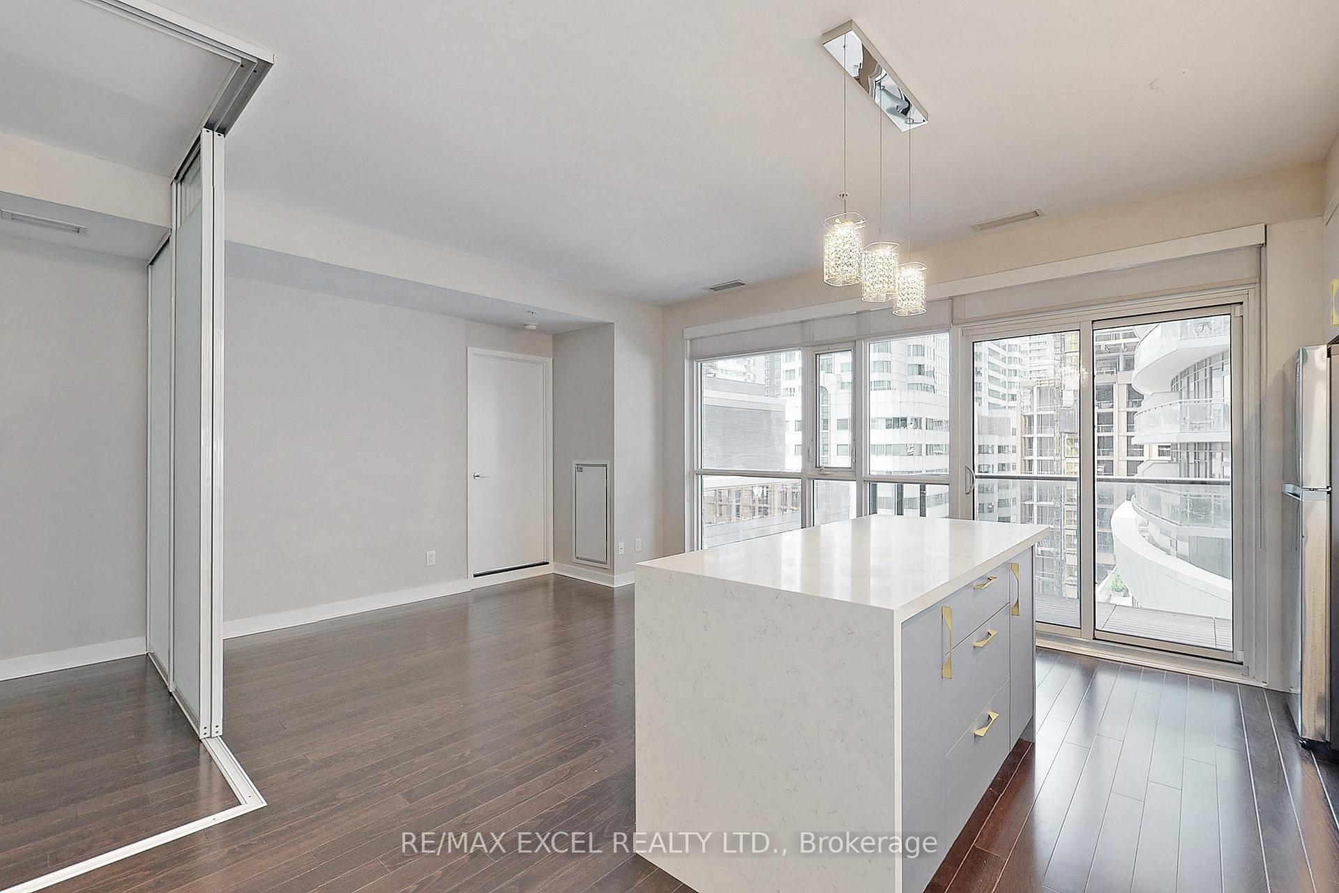 Photo 15 of Unit 1013, 295 Adelaide Street W, Toronto, Waterfront Communities — HOMEH