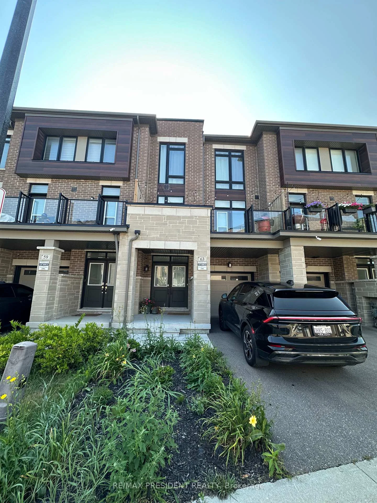 Photo 14 of 63 Holyrood Crescent, Vaughan, Kleinburg — HOMEH