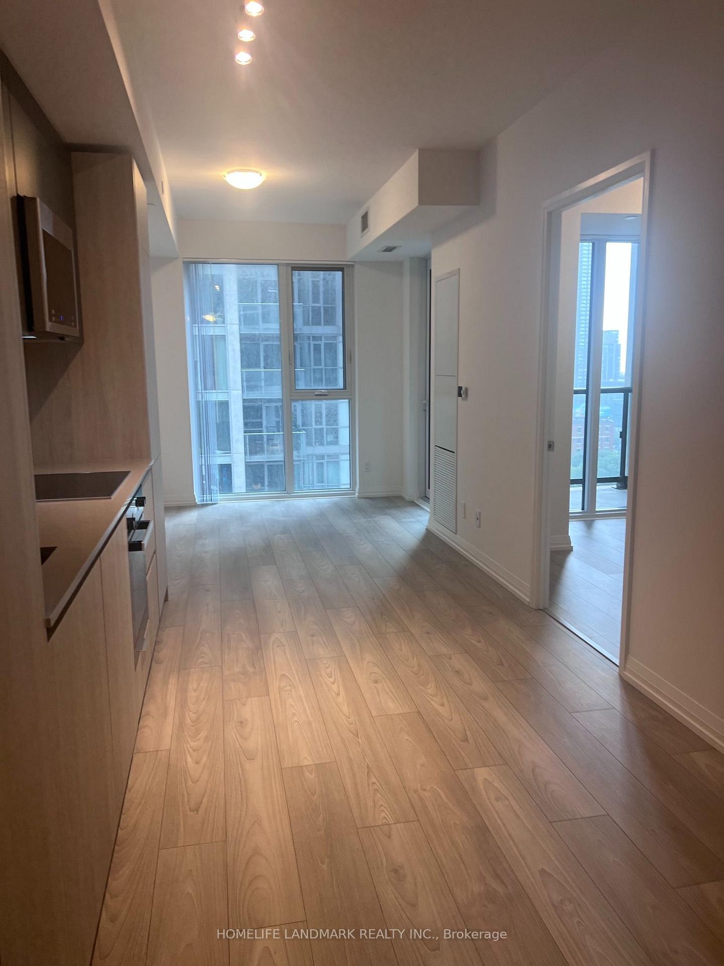 Photo 2 of Unit 1512, 400 King Street W, Toronto, Waterfront Communities — HOMEH